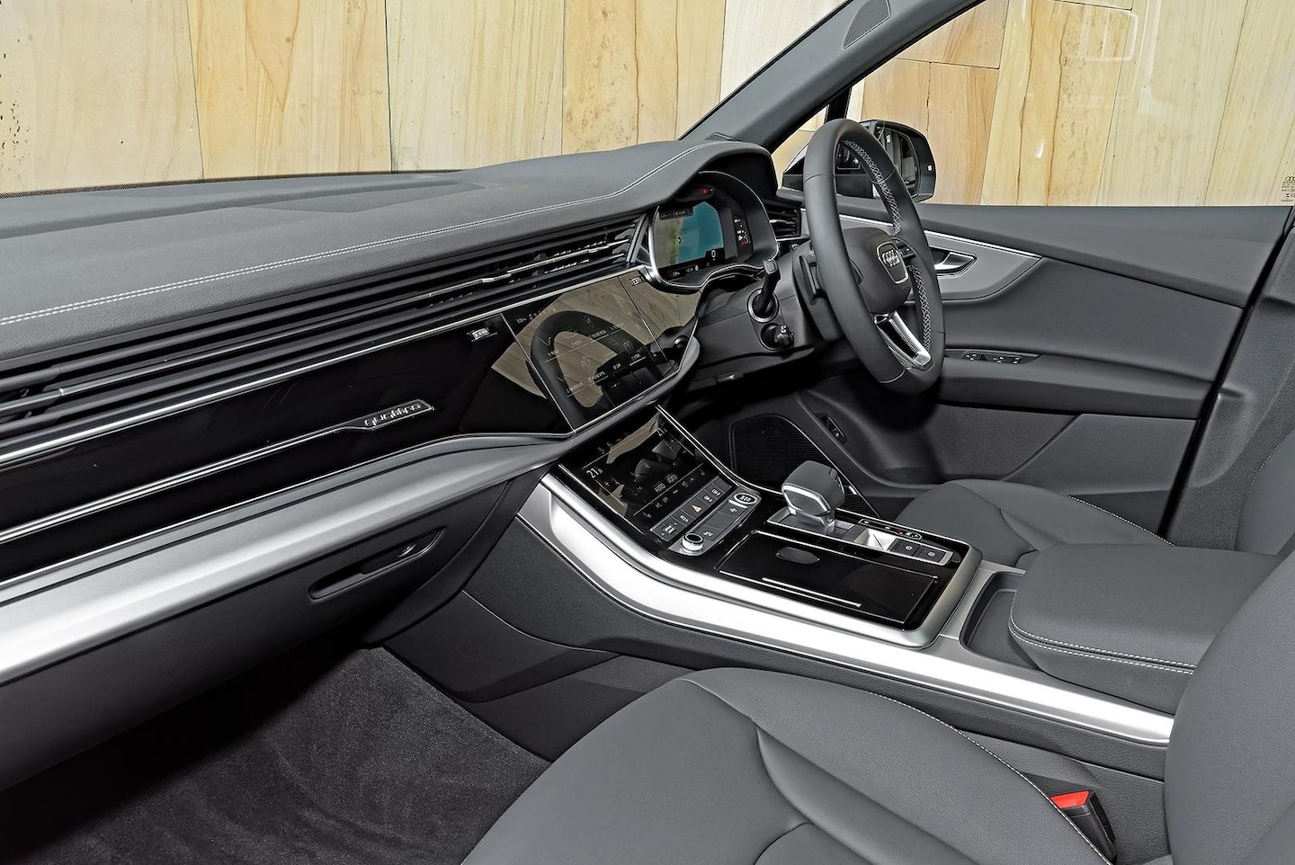 Image about Audi Q7 SUV TFSI quattro tiptronic