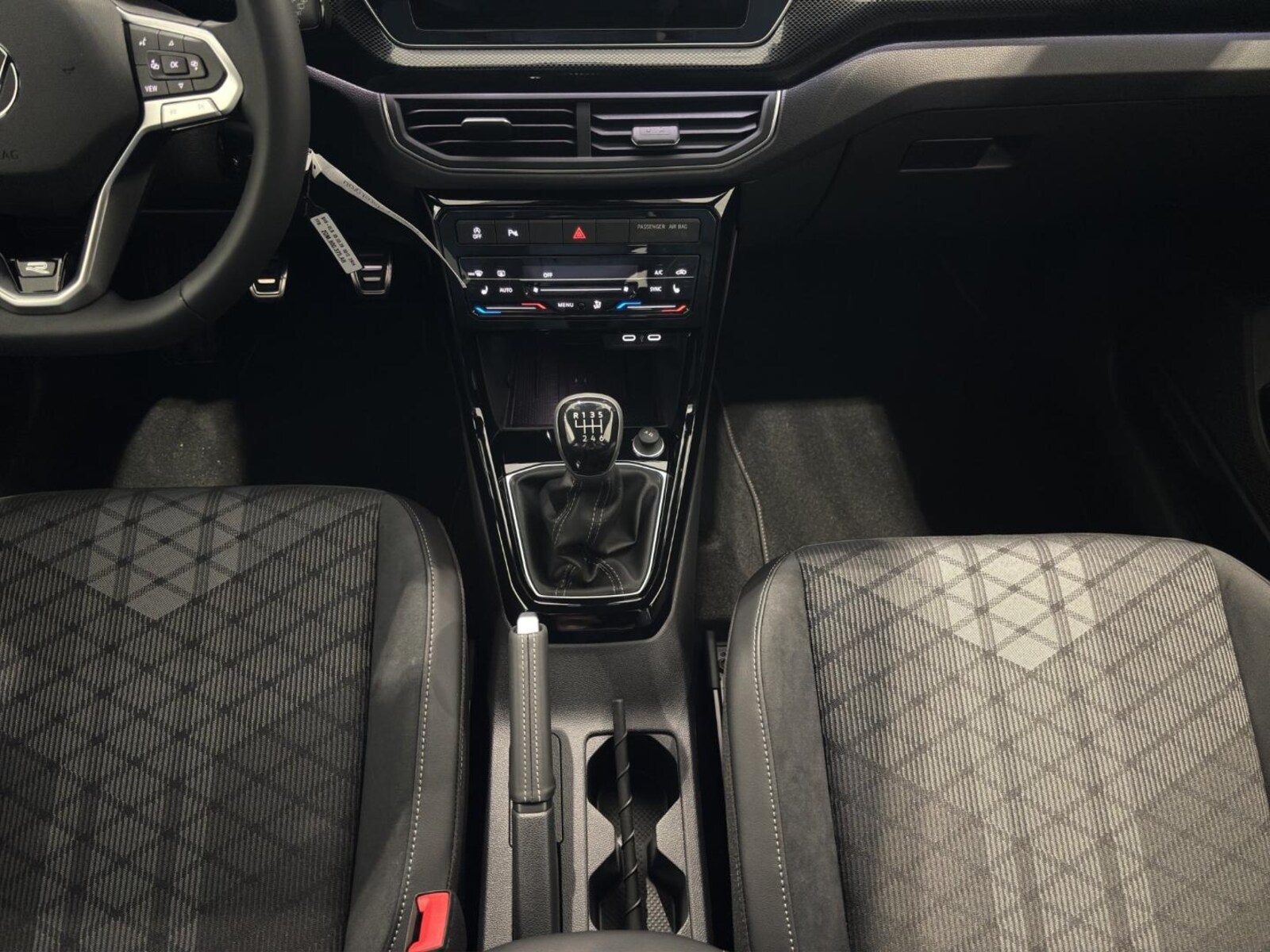 Volkswagen T-Cross – Bild 13