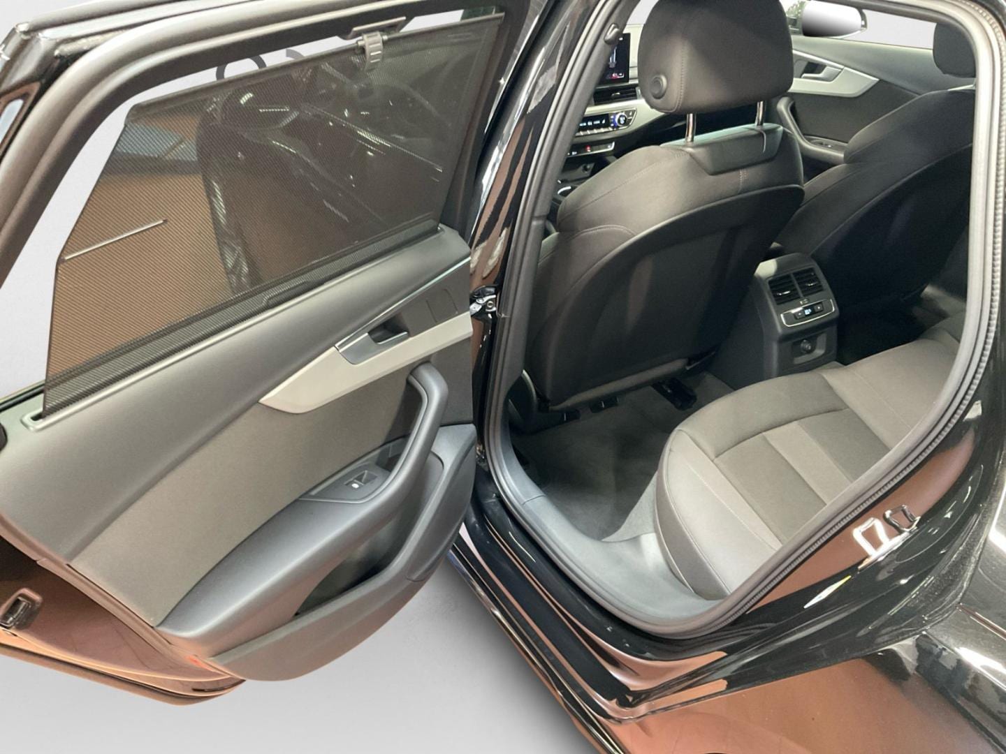 Image about Audi A4 Avant S line 45 TFSI quattro S tronic