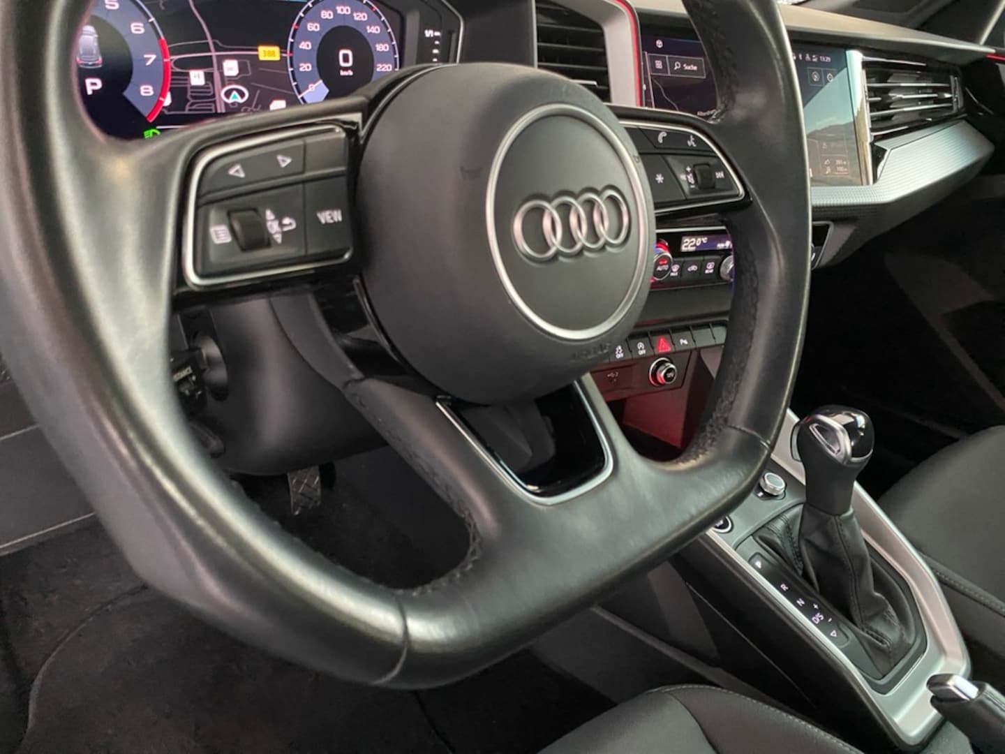 Bild über Audi A1 Sportback advanced 35 TFSI S tronic - für weitere Informationen kontaktieren Sie den Audi Partner