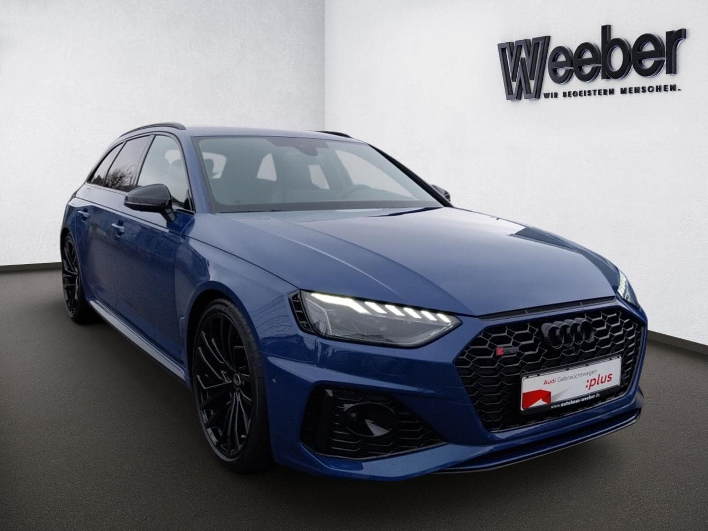 Bild über Audi RS 4 Avant TFSI quattro tiptronic - für weitere Informationen kontaktieren Sie den Audi Partner