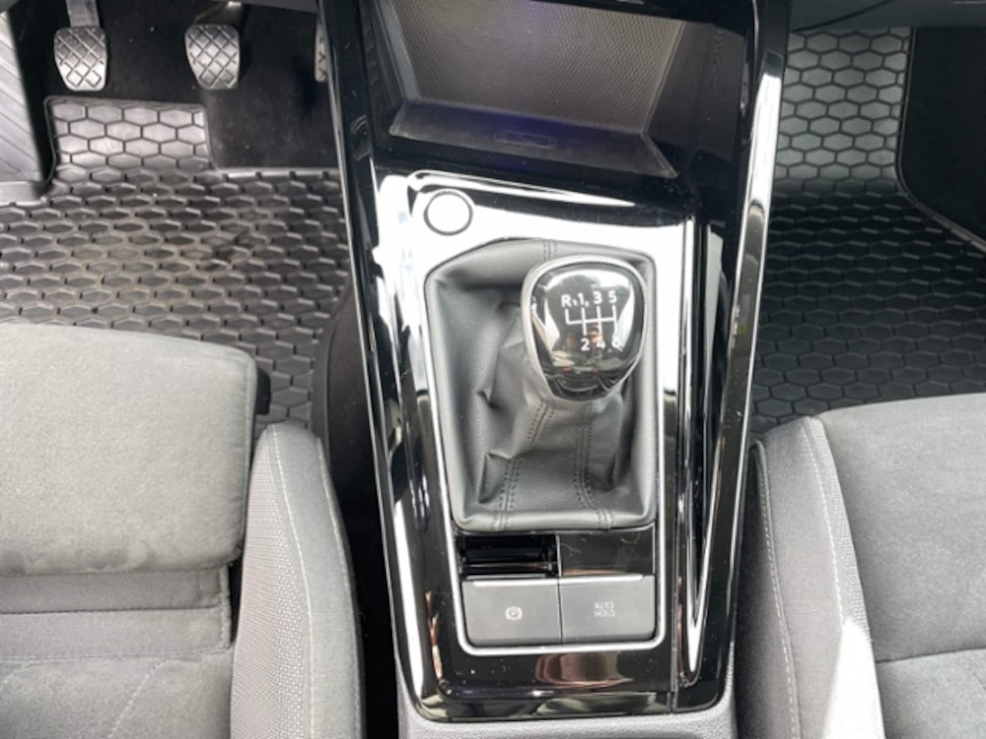 Volkswagen Golf Style