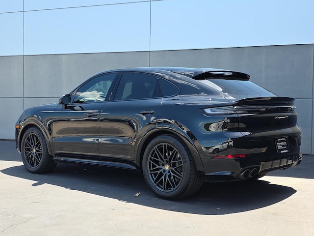 2025 Porsche Cayenne Hybrid