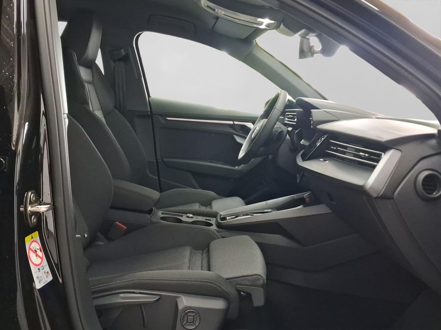 Bild über Audi A3 Sportback TDI S tronic - für weitere Informationen kontaktieren Sie den Audi Partner