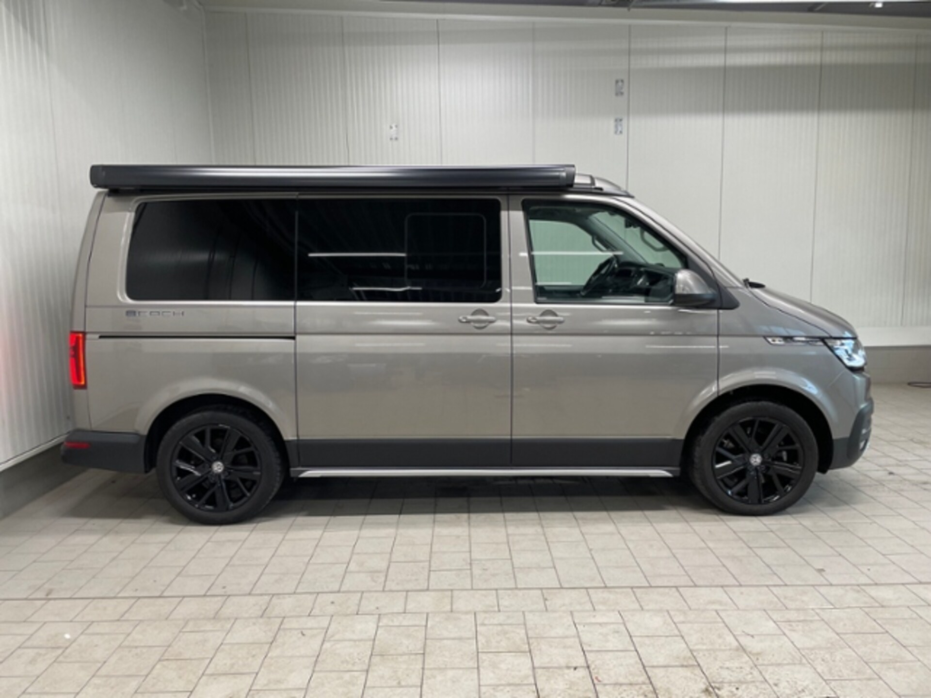 Volkswagen T6.1 California Beach