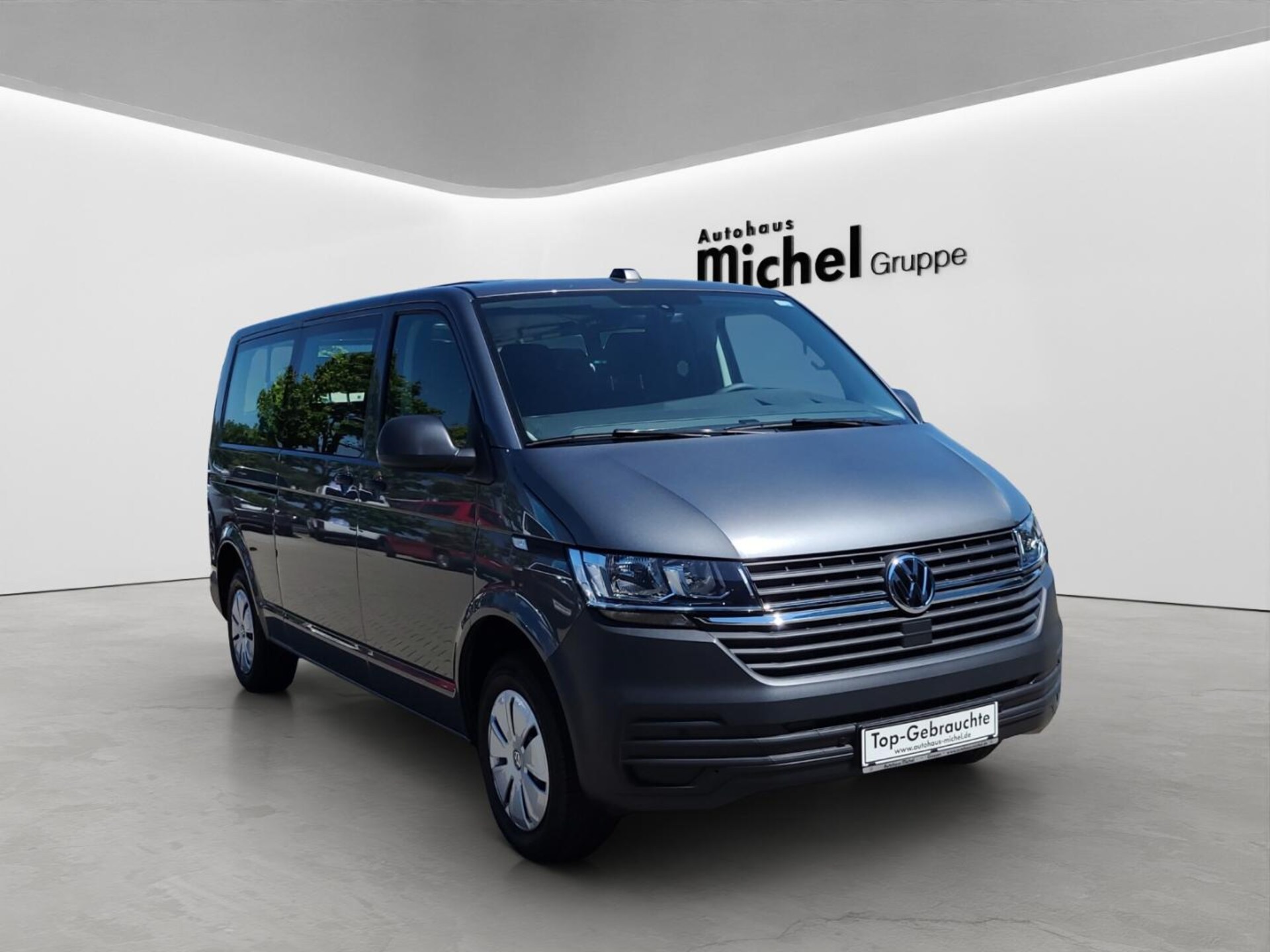 Volkswagen T6.1 Transporter Kombi langer Radstand