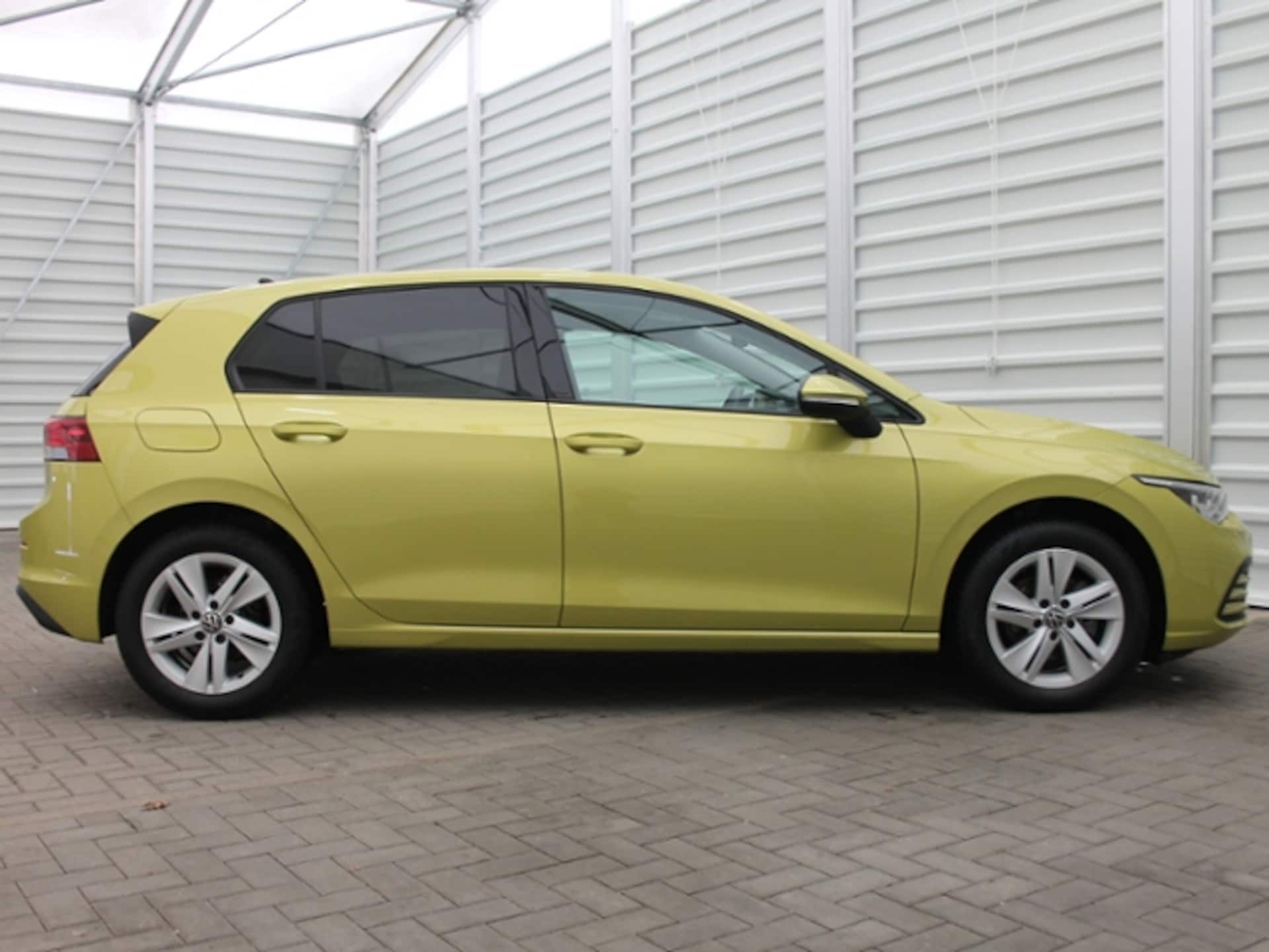 Volkswagen Golf Life
