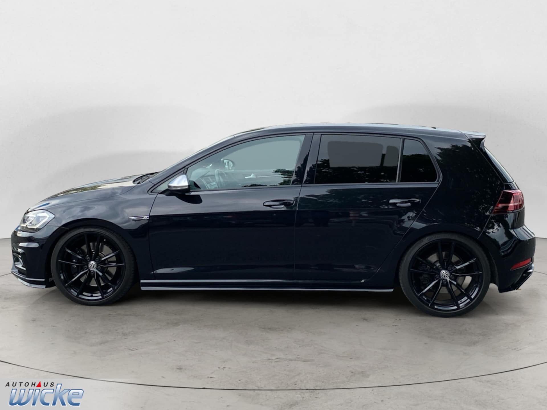 Volkswagen Golf R