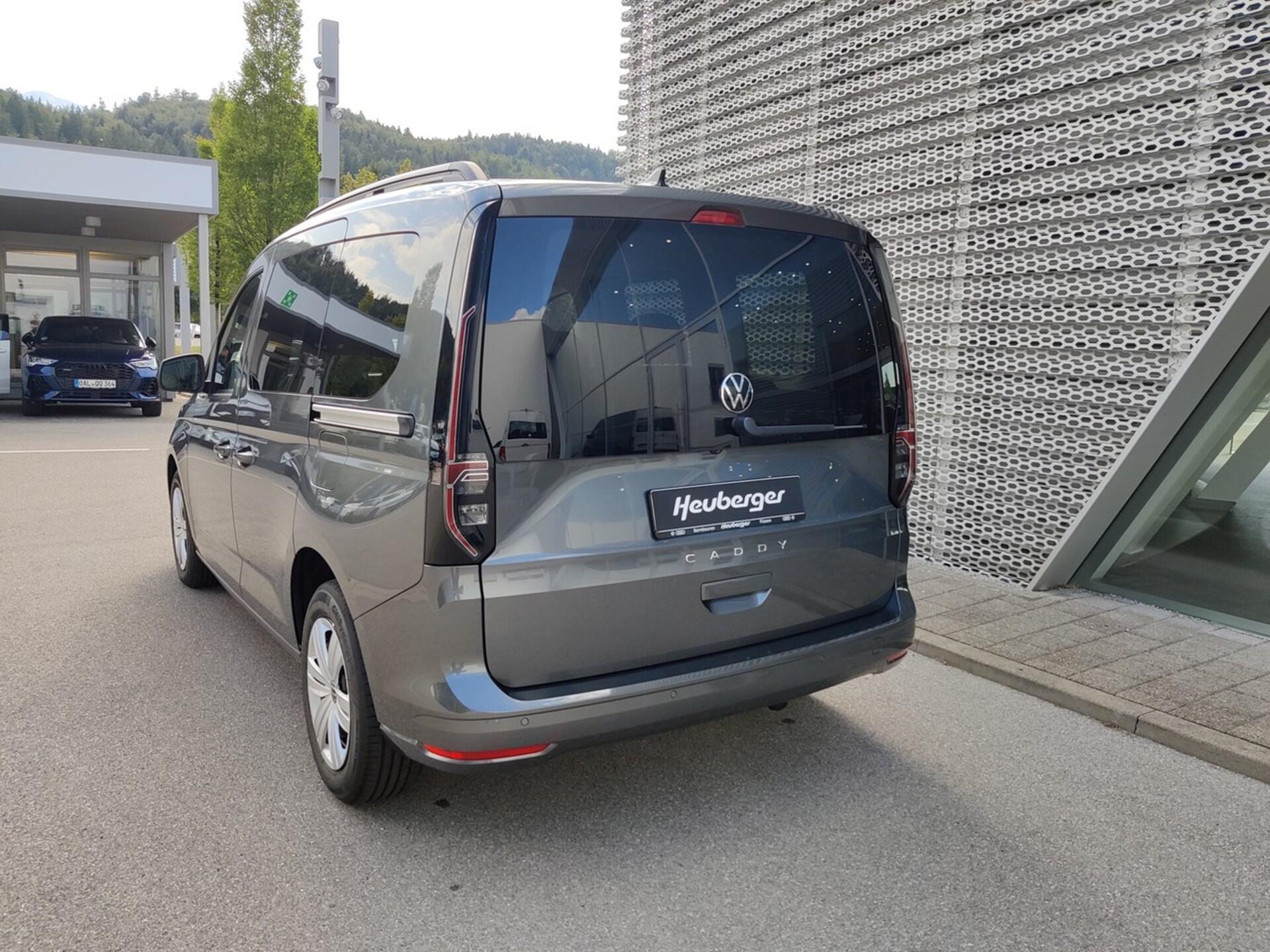Volkswagen Caddy Basis-Modell