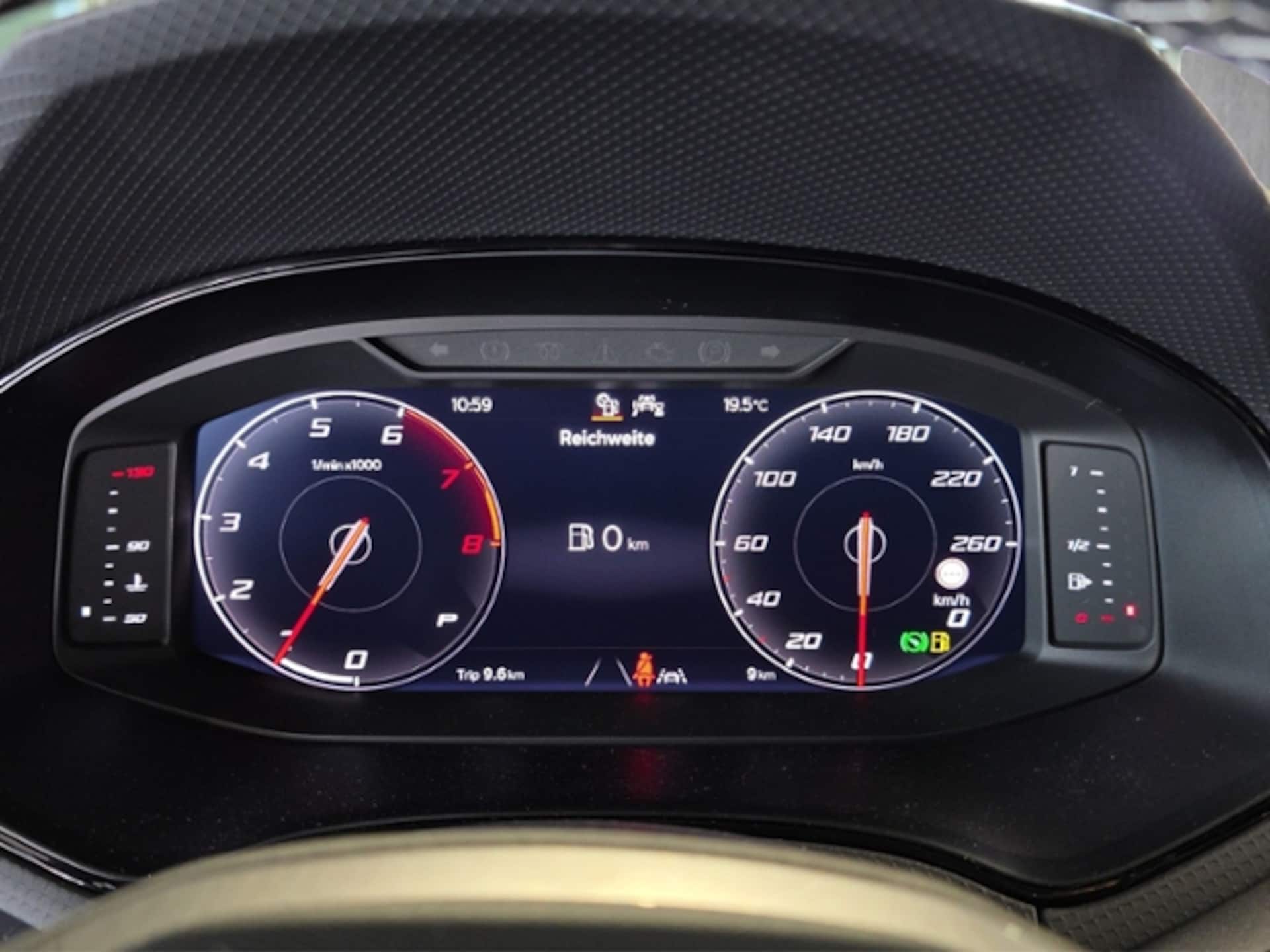 SEAT Arona FR