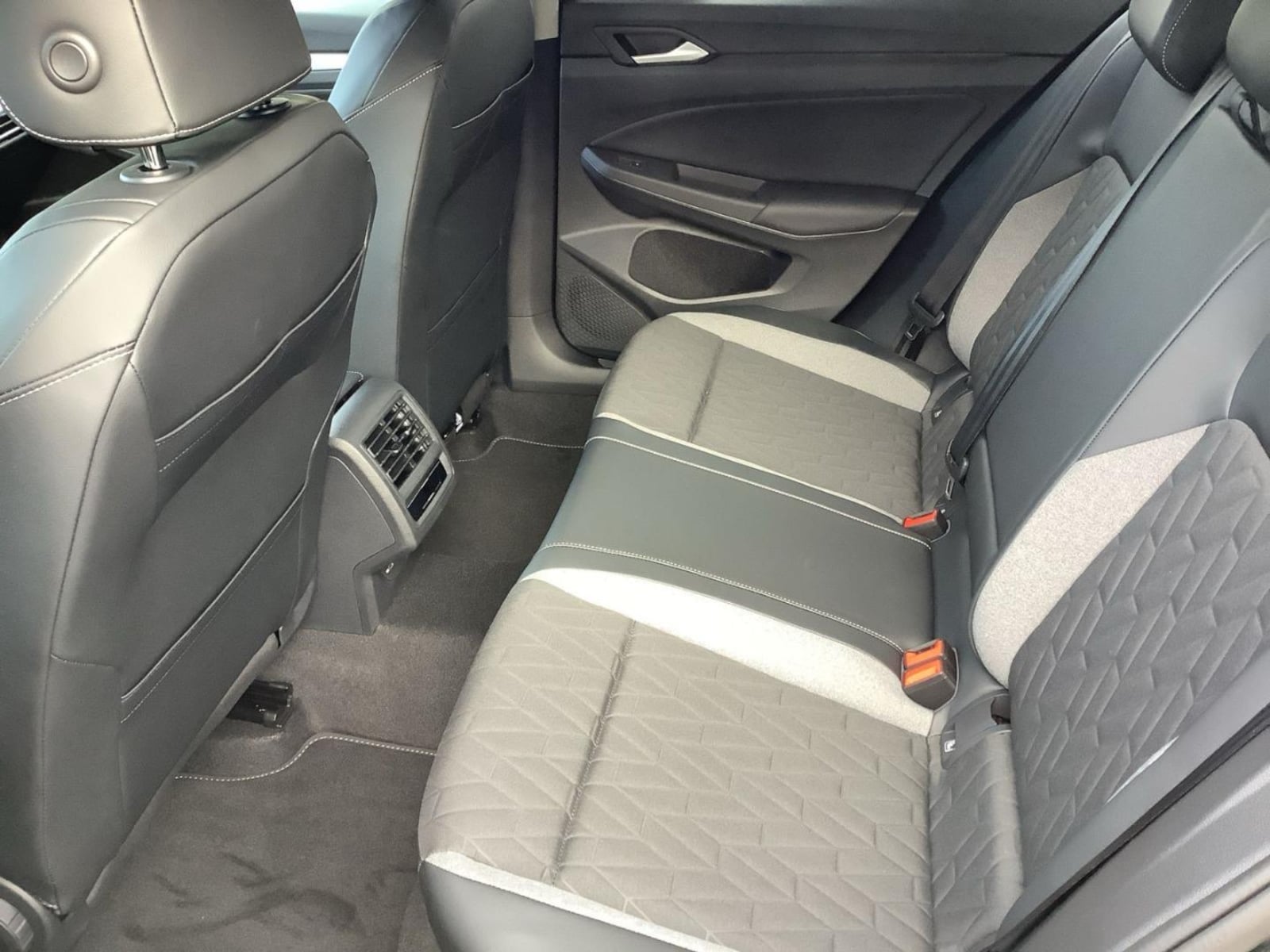 Volkswagen Golf – Bild 13
