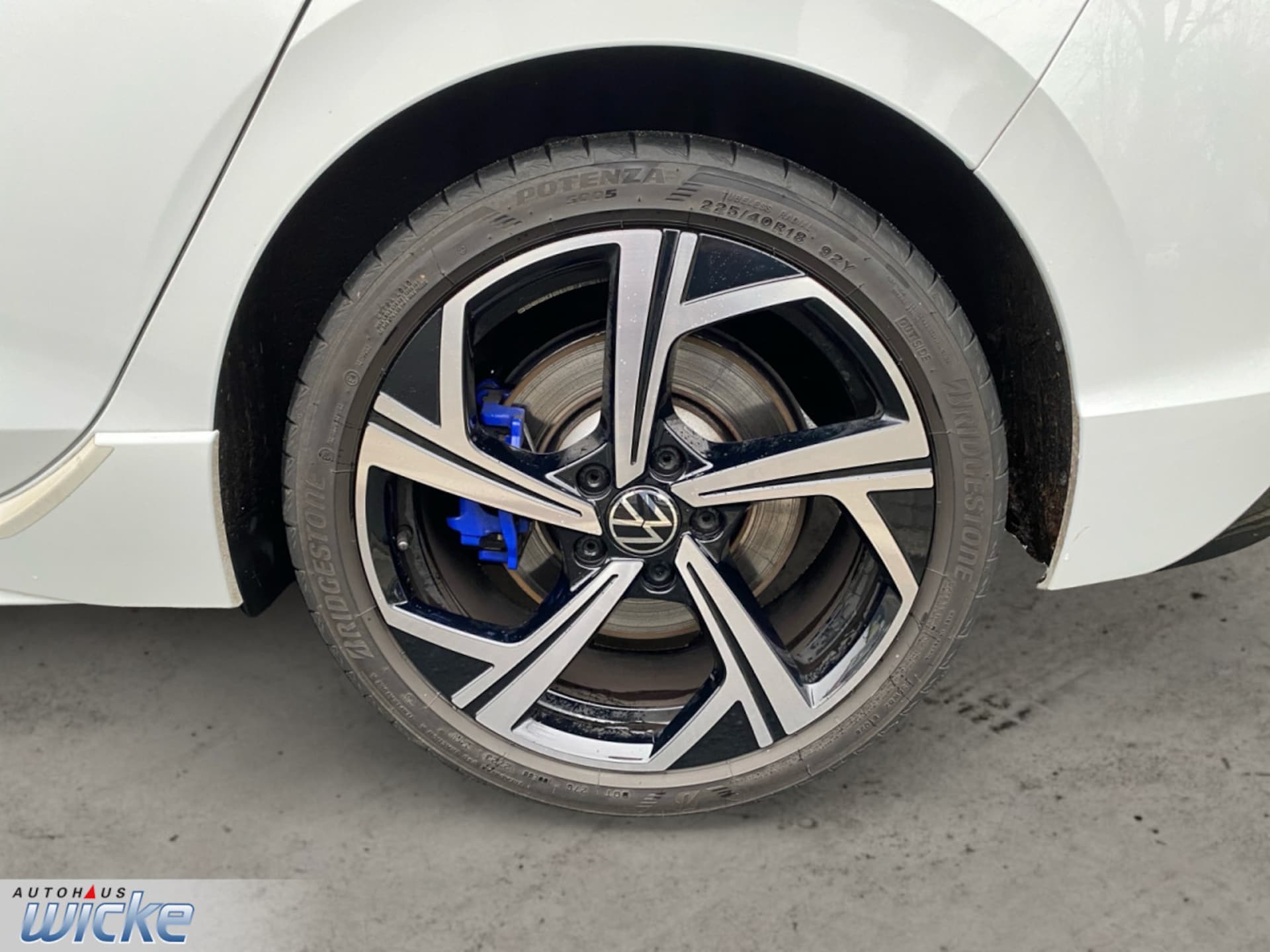 Volkswagen Golf R
