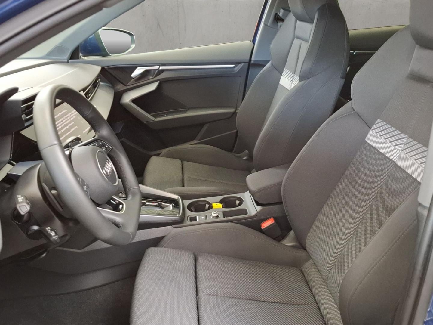 Bild über Audi A3 Limousine S line 35 TDI S tronic - für weitere Informationen kontaktieren Sie den Audi Partner