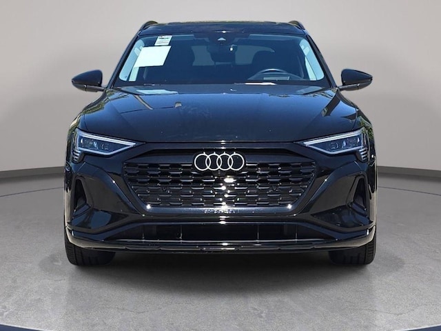 2024 Audi Q8 e-tron