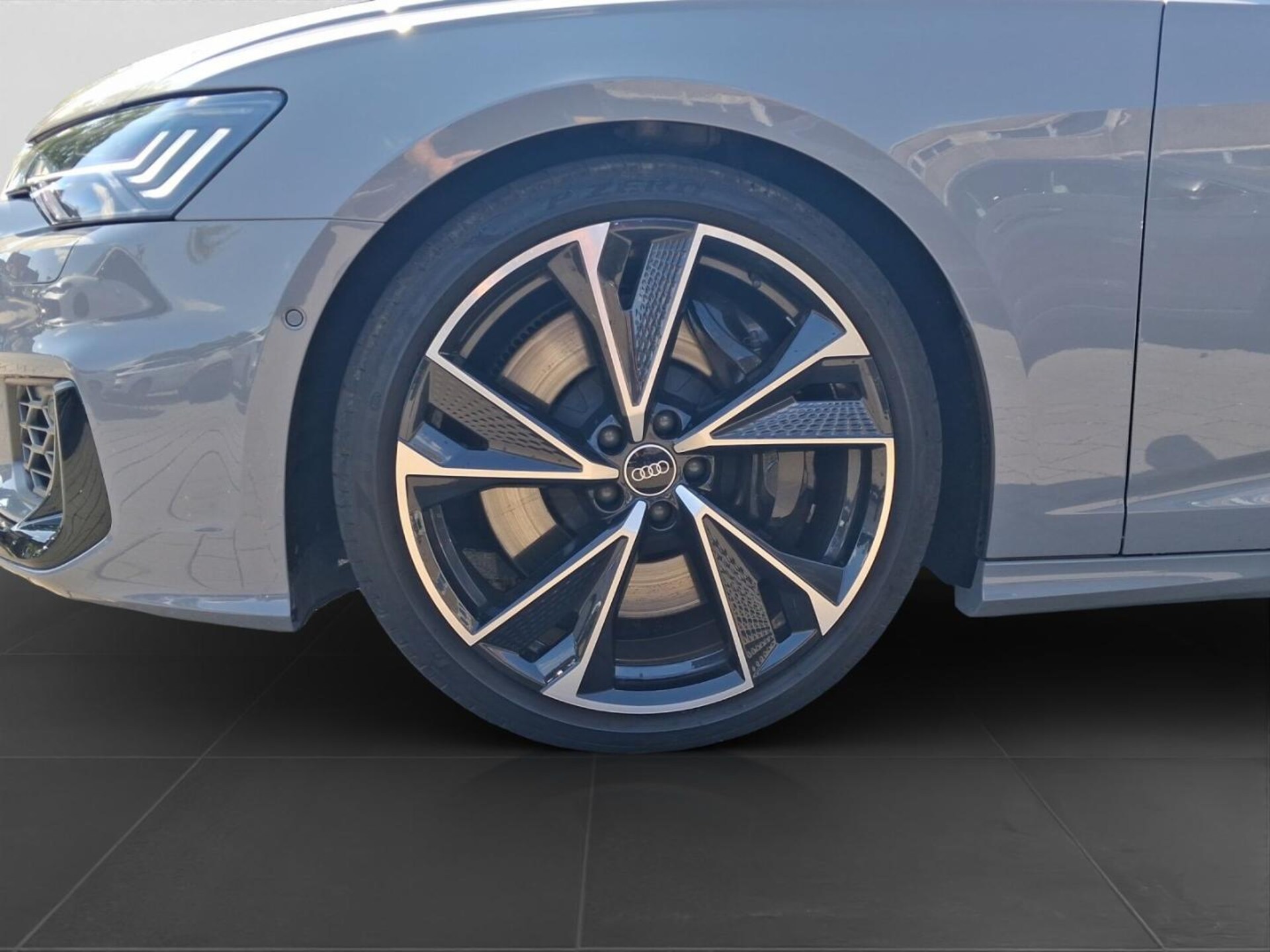 Audi S6 Avant