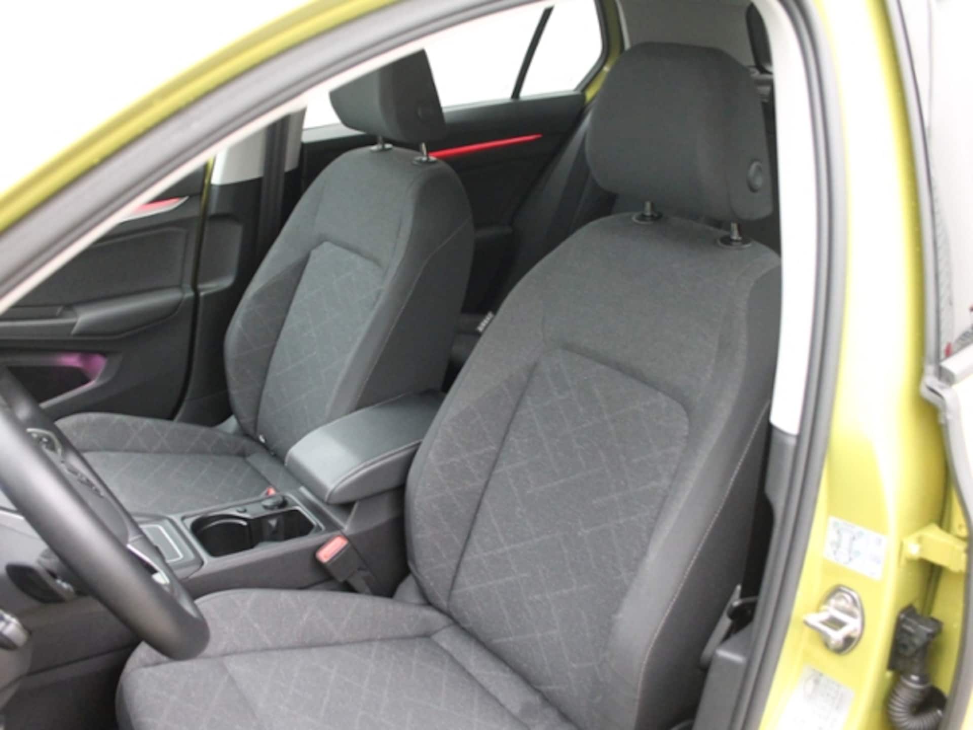 Volkswagen Golf Life