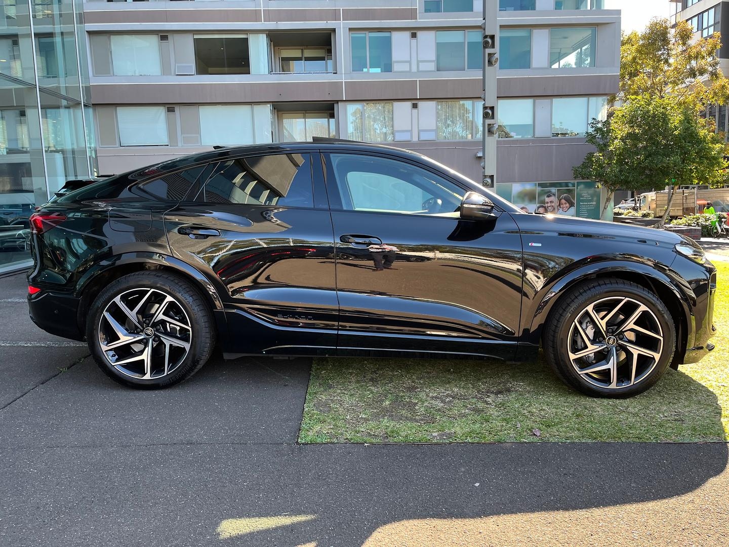 Image about Audi Q6 Sportback e-tron e-tron quattro