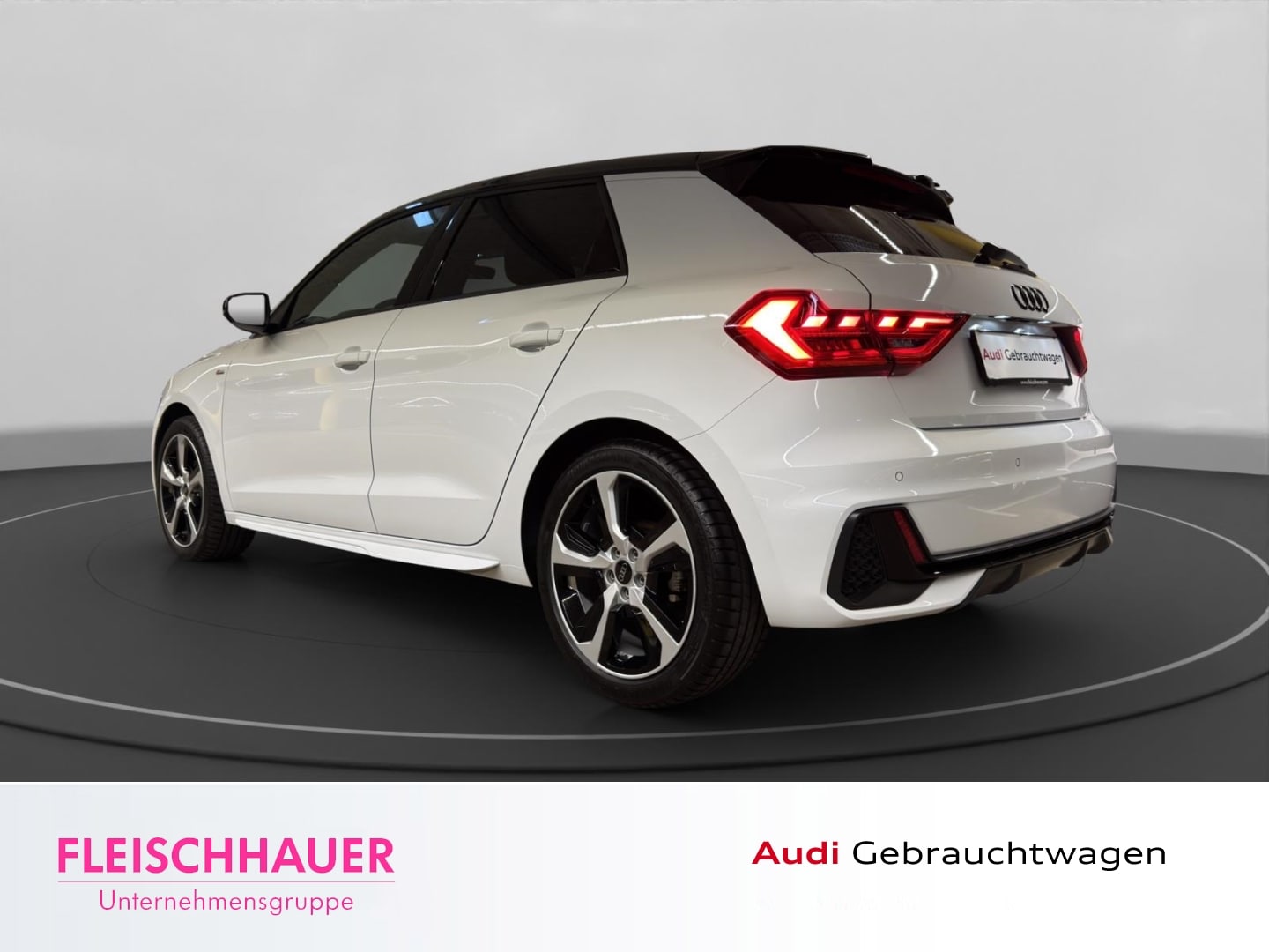 Bild über Audi A1 Sportback S line 30 TFSI S tronic - für weitere Informationen kontaktieren Sie den Audi Partner