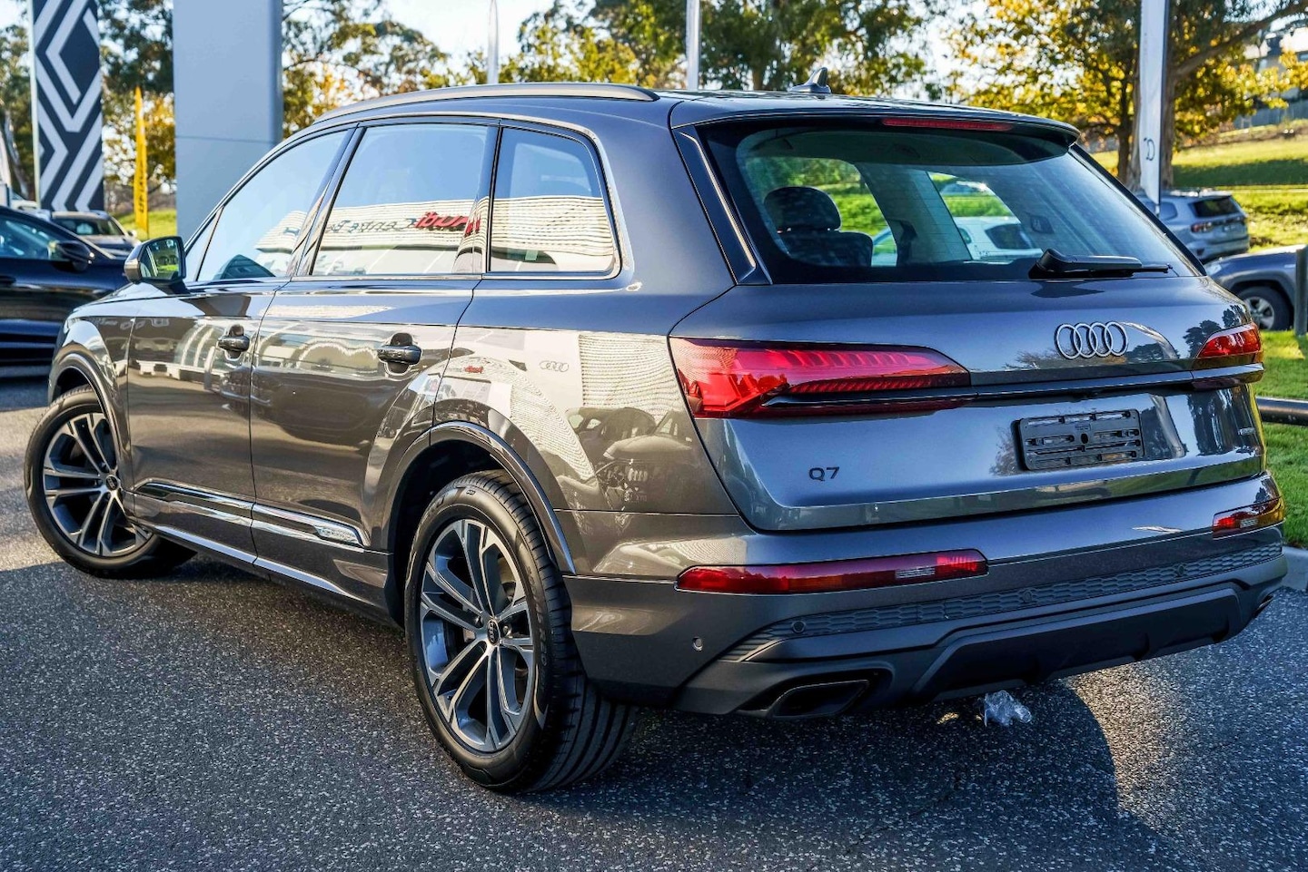 Image about Audi Q7 SUV TFSI quattro tiptronic