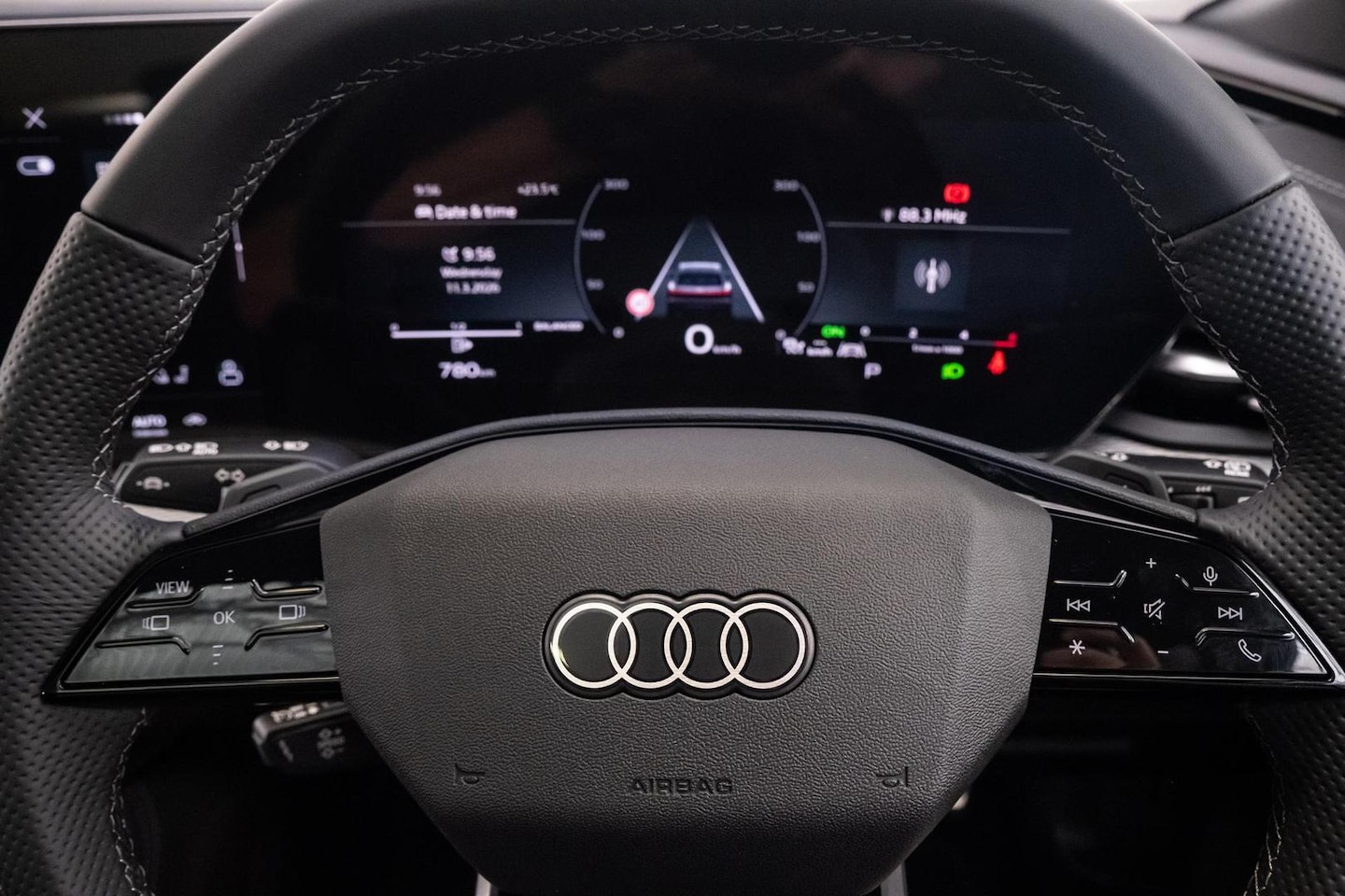 Image about Audi Q5 SUV TDI quattro 150 kW sport