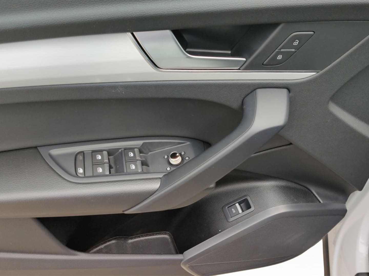Bild über Audi Q5 40 TDI quattro 150 kW S tronic - für weitere Informationen kontaktieren Sie den Audi Partner