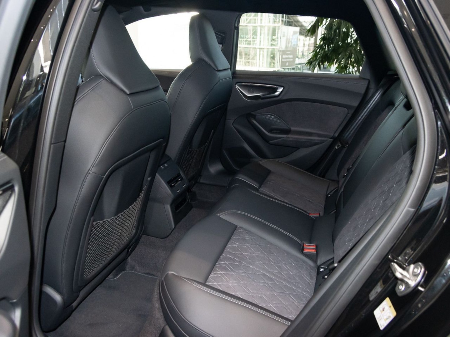 Bild über Audi A5 Avant TDI quattro 150 kW S tronic - für weitere Informationen kontaktieren Sie den Audi Partner