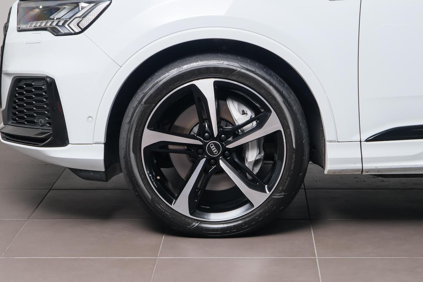 Image about Audi Q7 S line 50 TDI quattro tiptronic