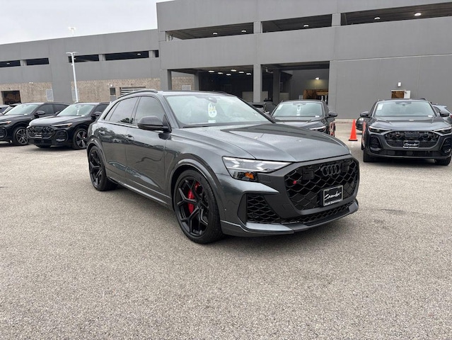 2026 Audi RS Q8 SUV performance