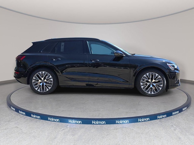 2024 Audi Q8 e-tron