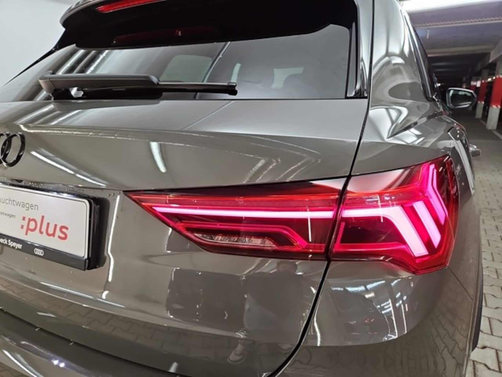 Audi Q3 SUV S line