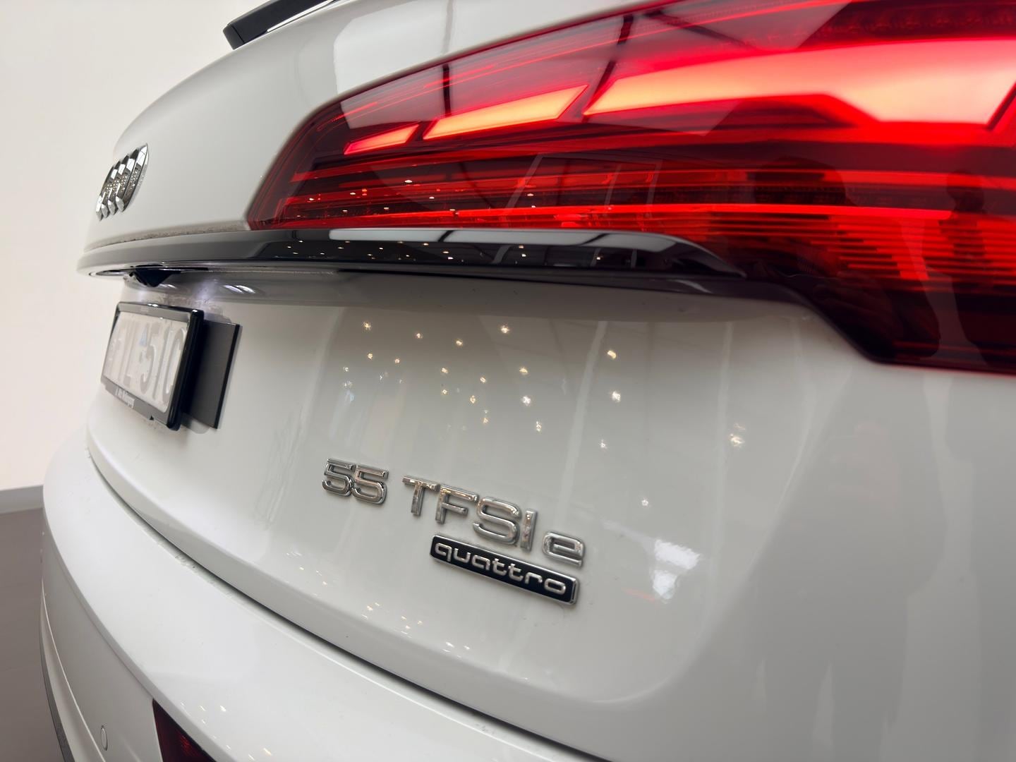 Image about Audi Q5 TFSI e S line 55 TFSI e quattro S tronic