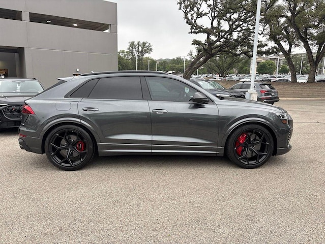 2026 Audi RS Q8 SUV performance