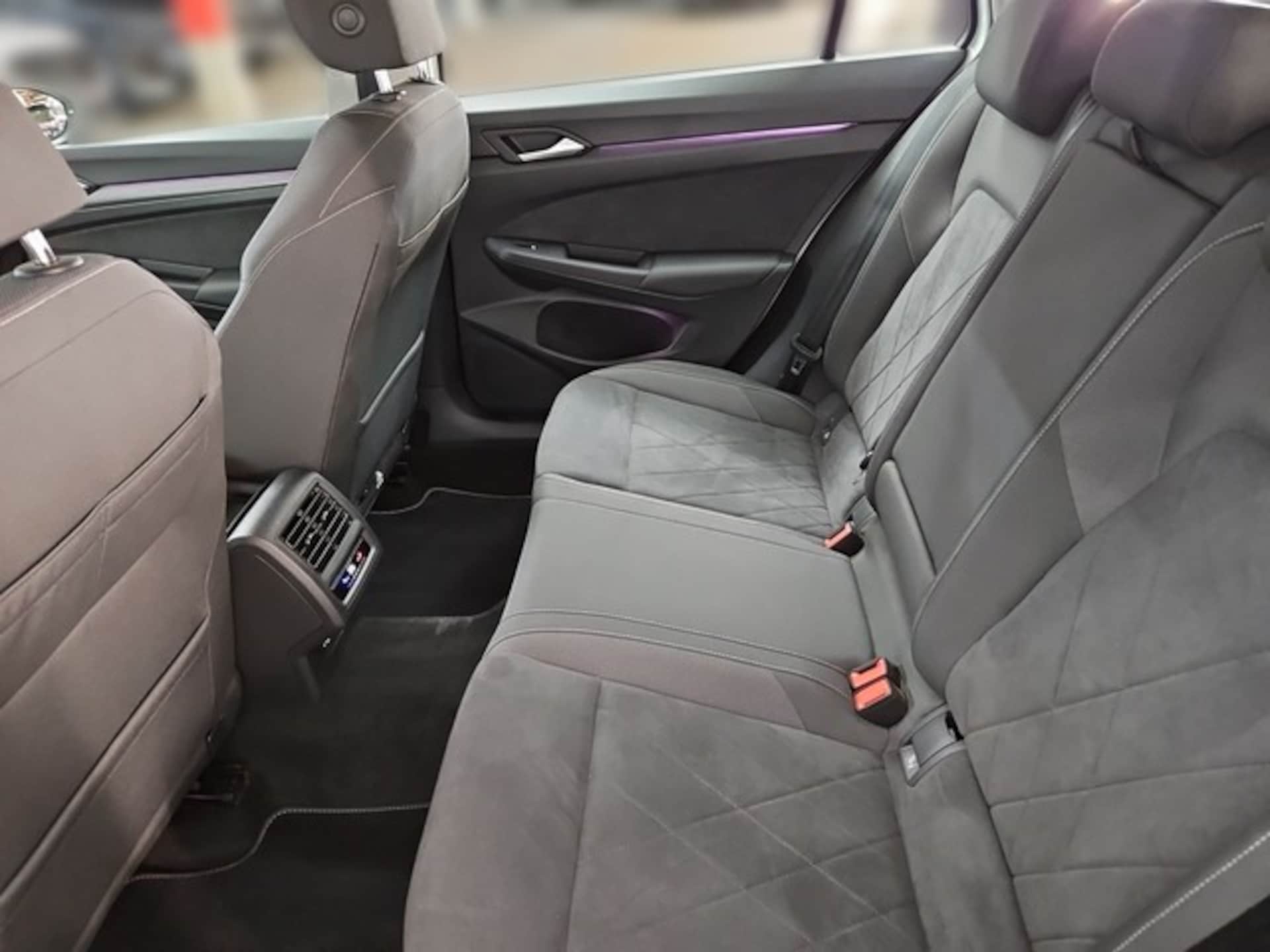 Volkswagen Golf Variant Style