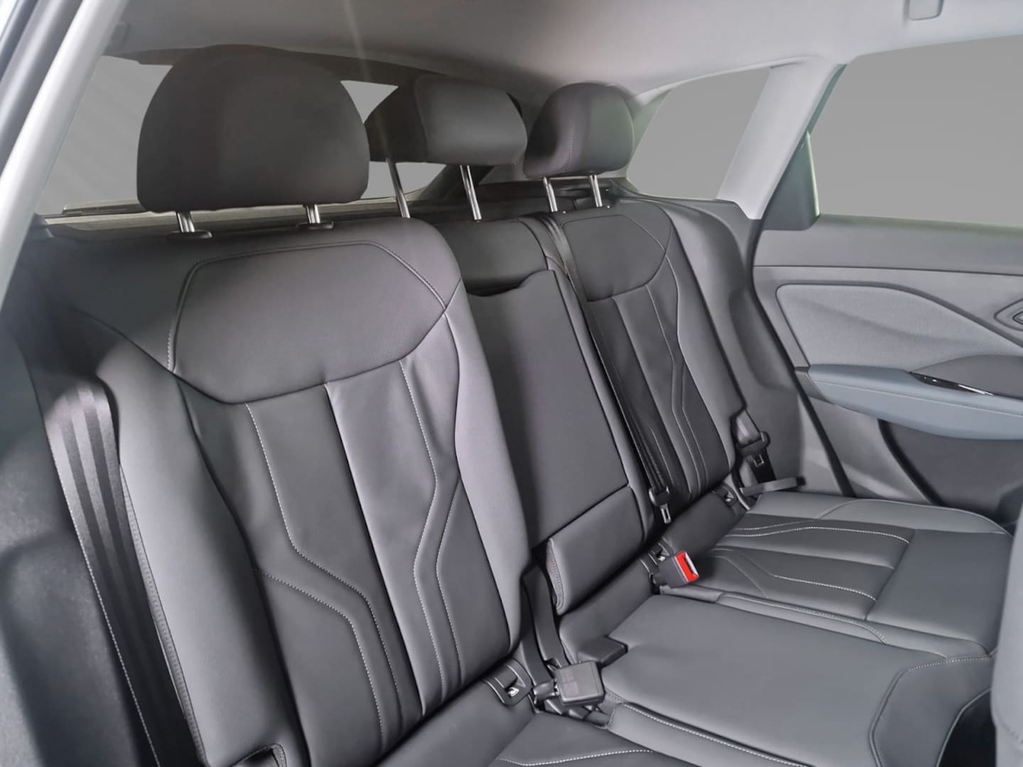 Bild über Audi Q3 SUV TDI 110 kW S tronic - für weitere Informationen kontaktieren Sie den Audi Partner