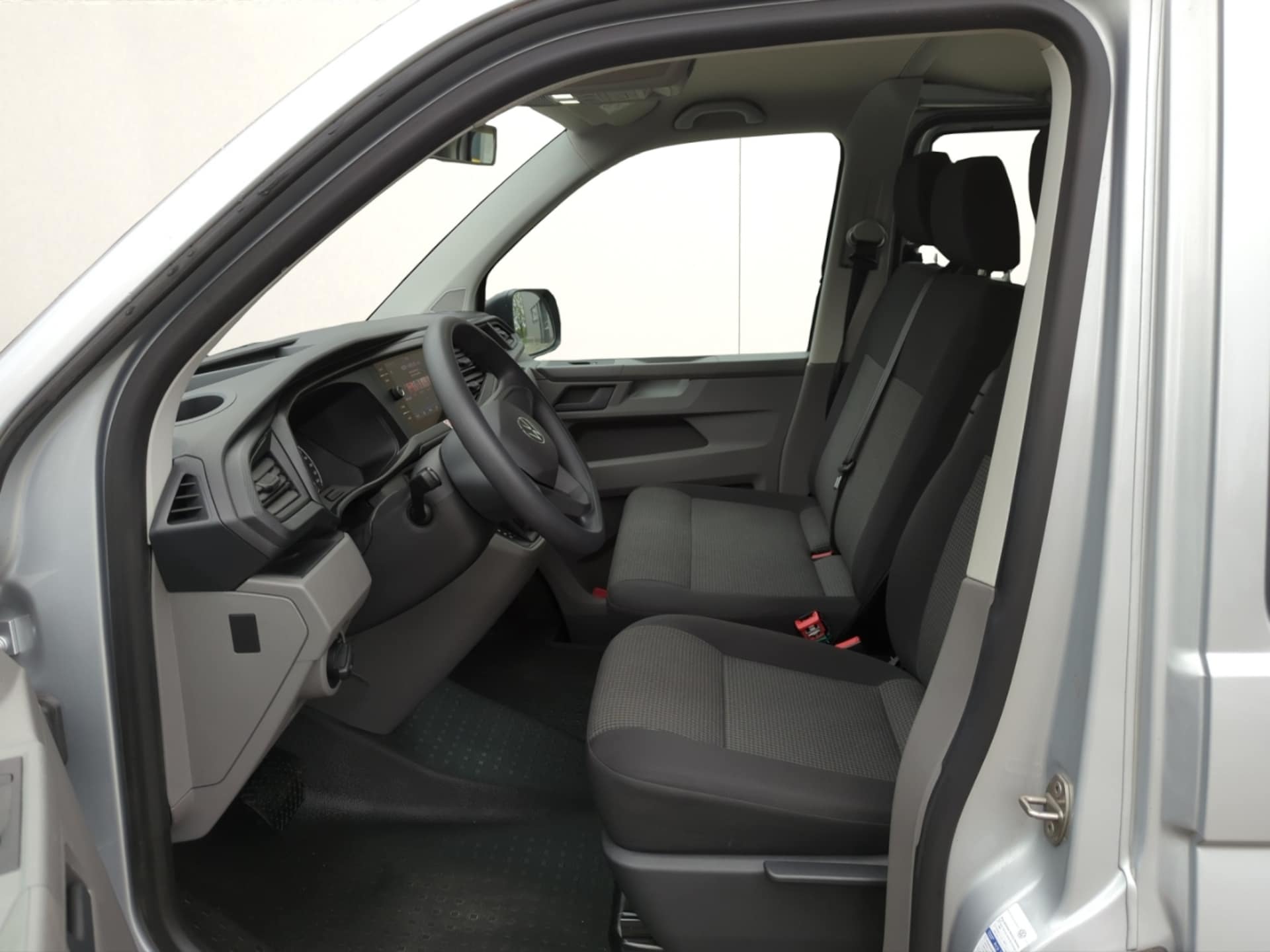Volkswagen T6.1 Transporter Kombi langer Radstand