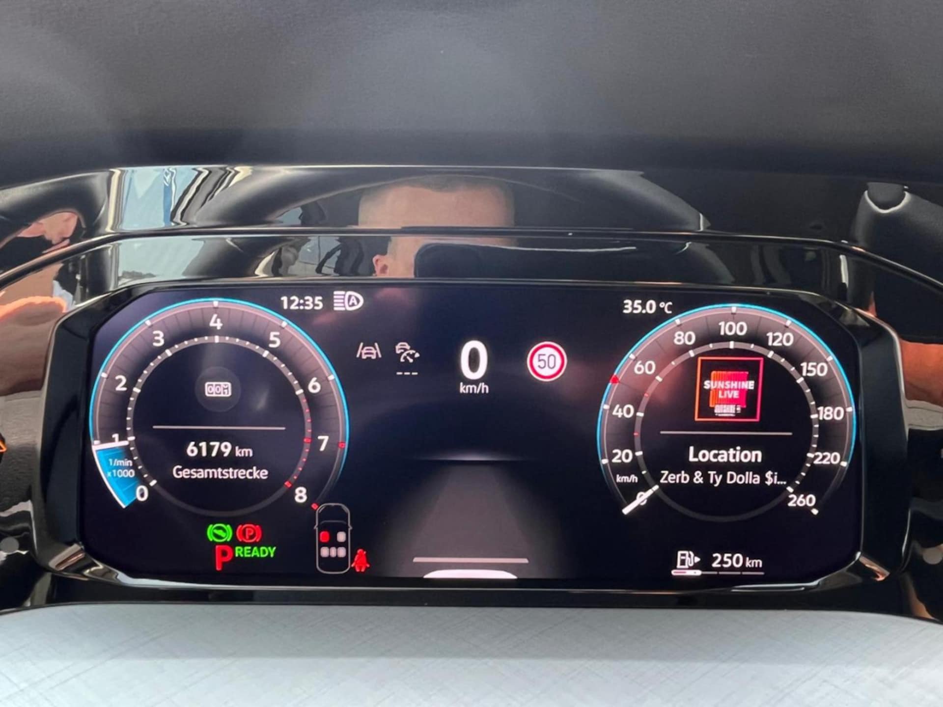 Volkswagen Golf Life