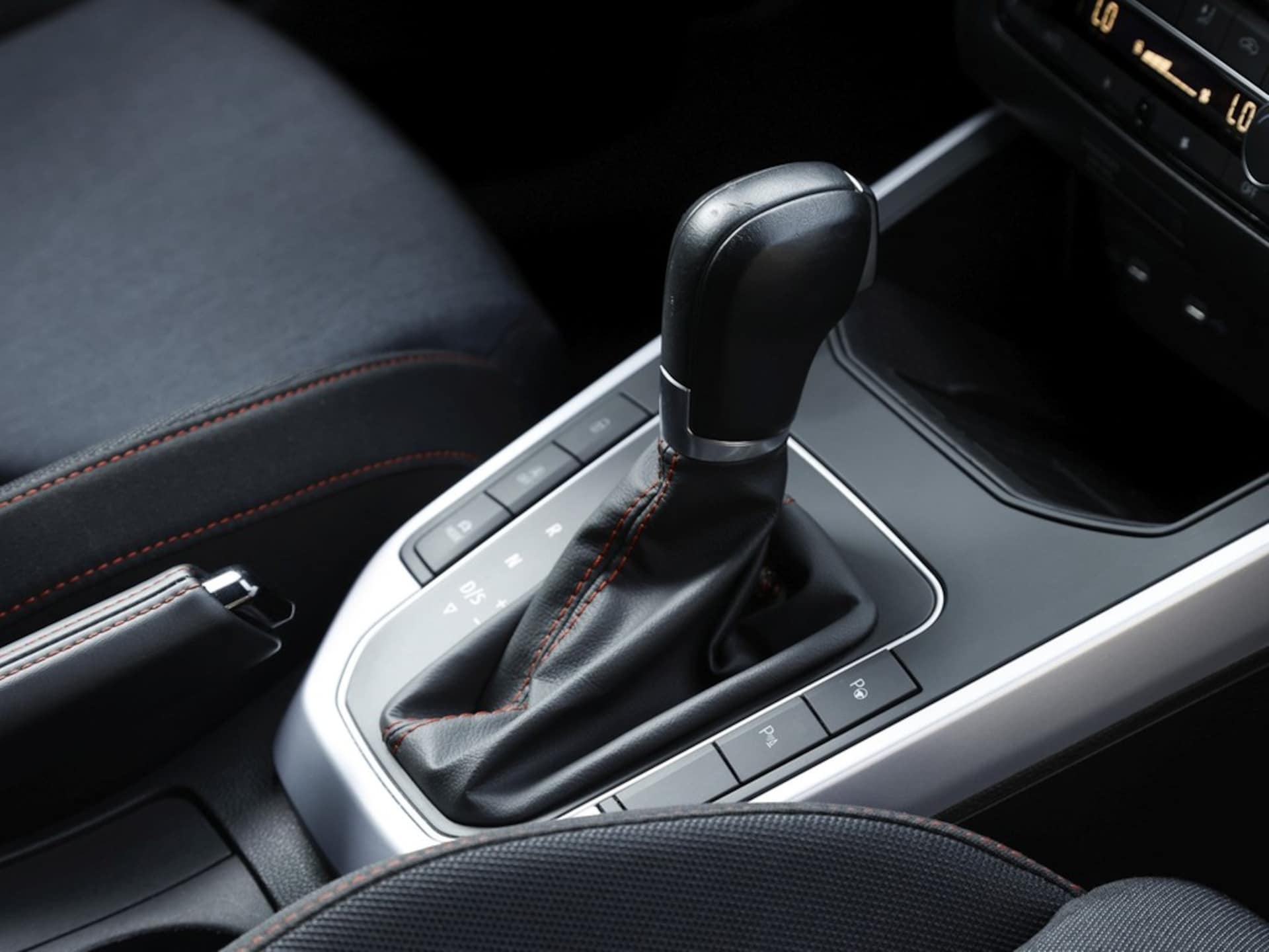 SEAT Arona FR