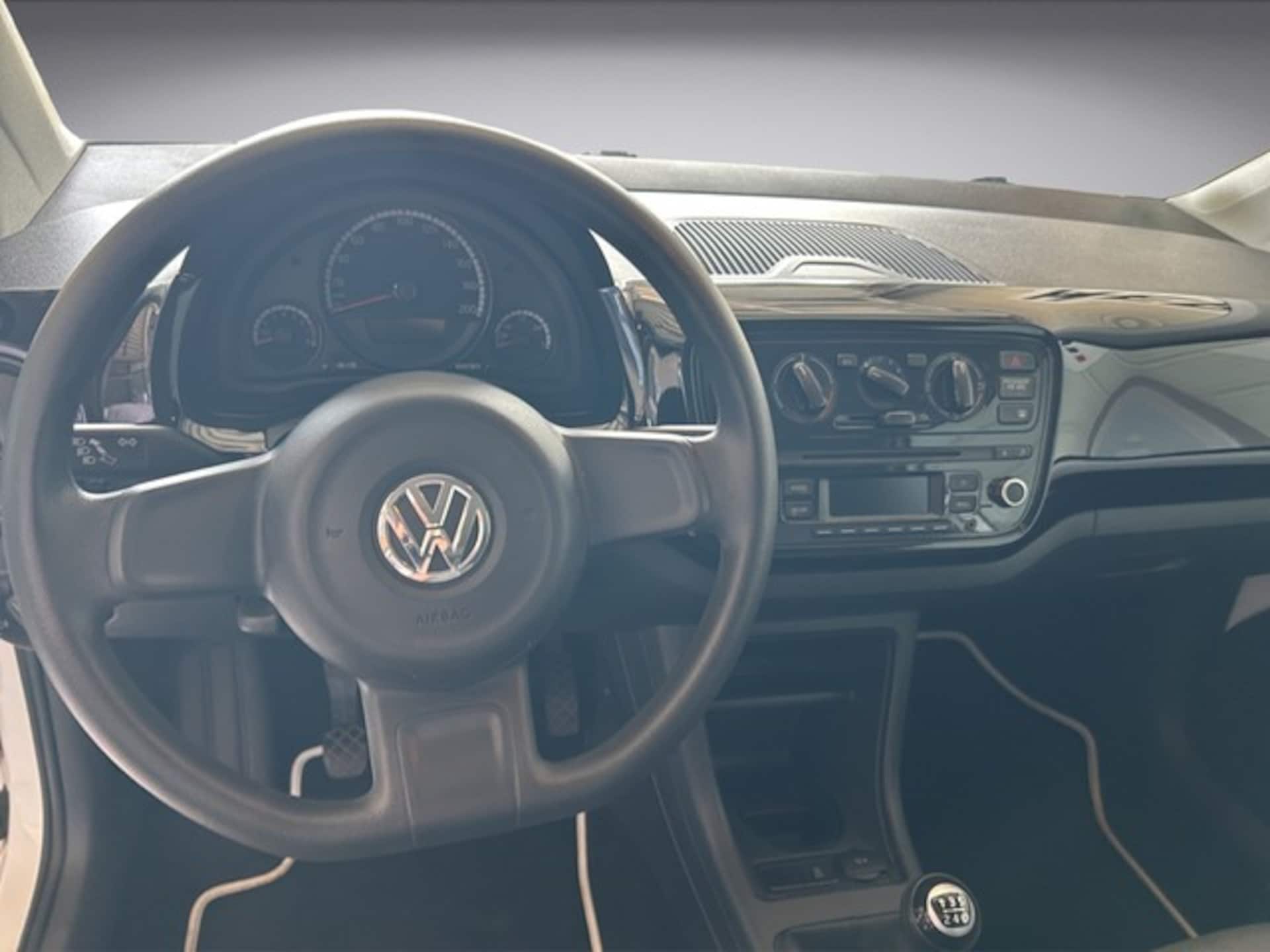 Volkswagen up! move up!