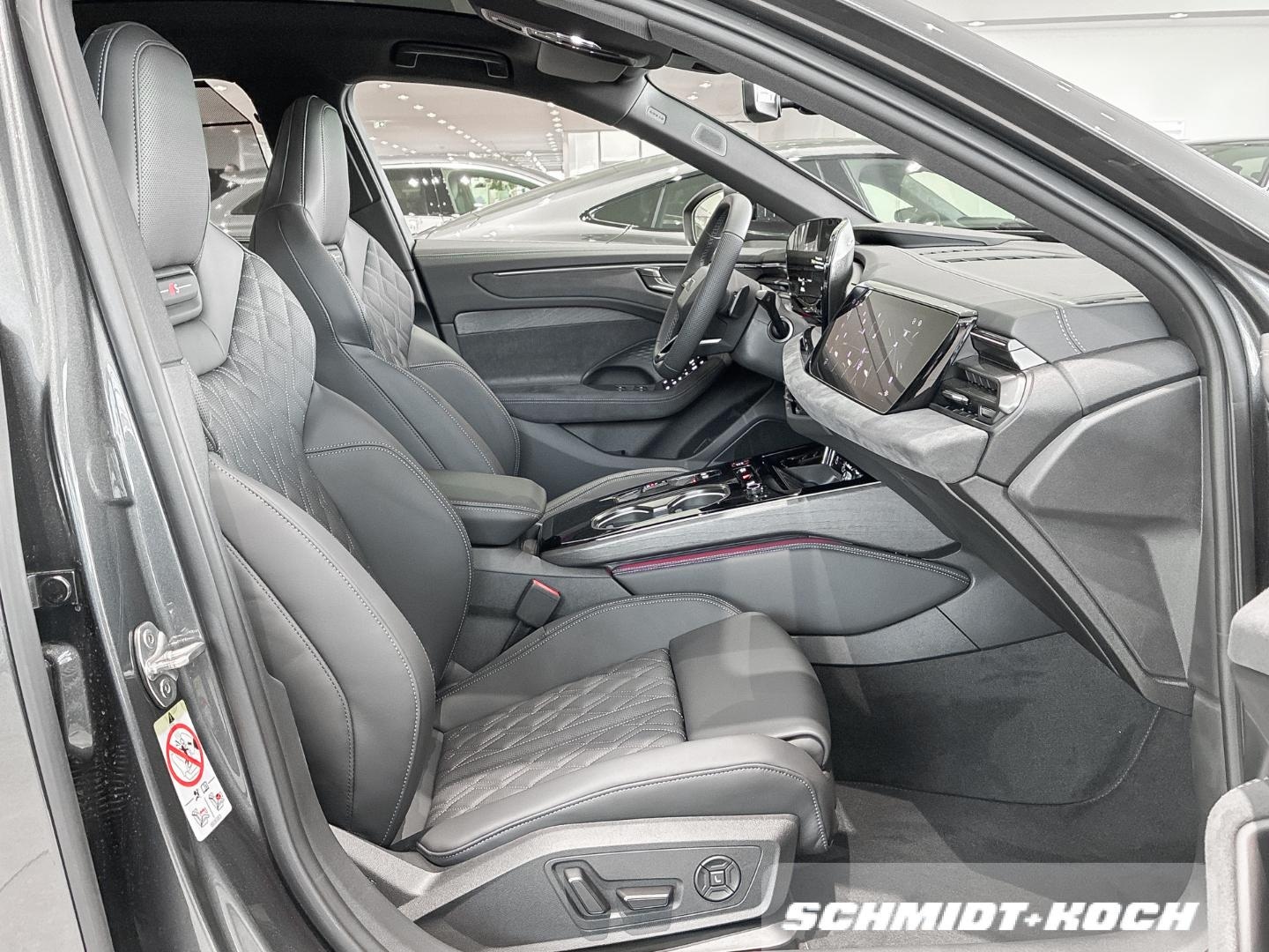 Bild über Audi A6 Limousine TDI quattro 150 kW S tronic - für weitere Informationen kontaktieren Sie den Audi Partner