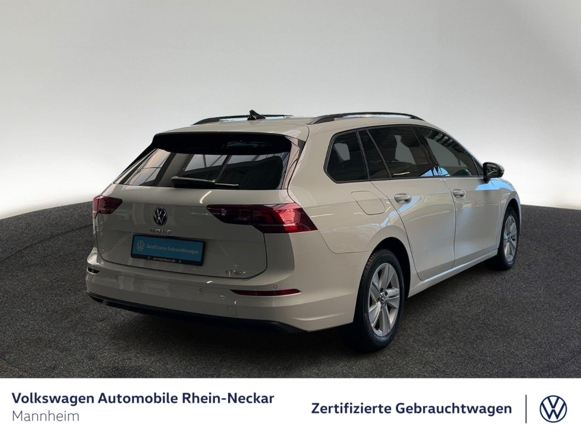 Volkswagen Golf Variant Life