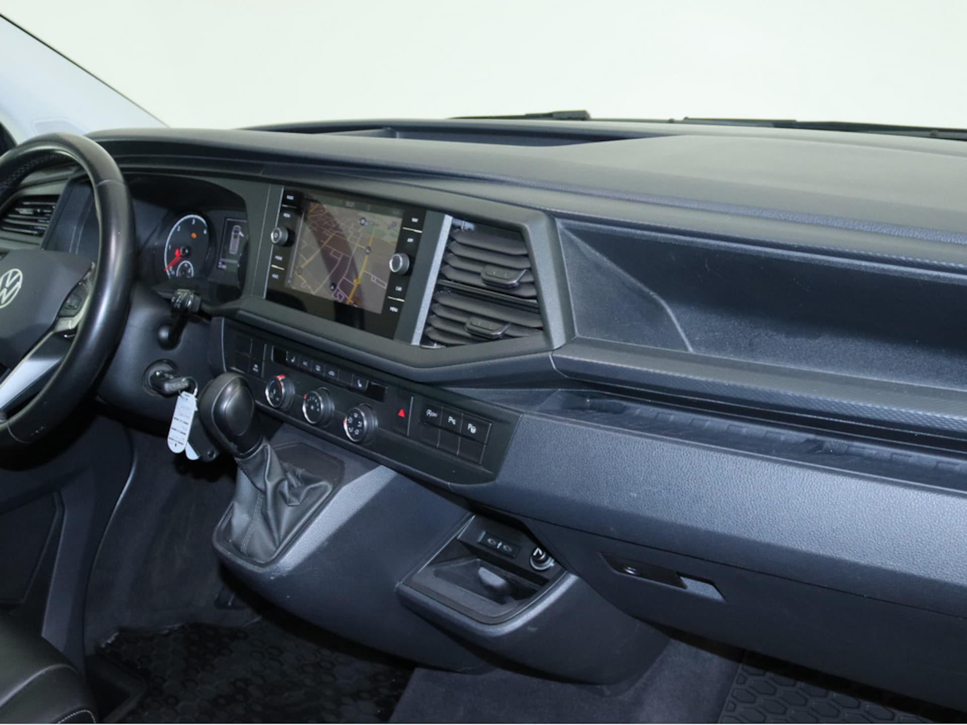 Volkswagen T6.1 California Beach