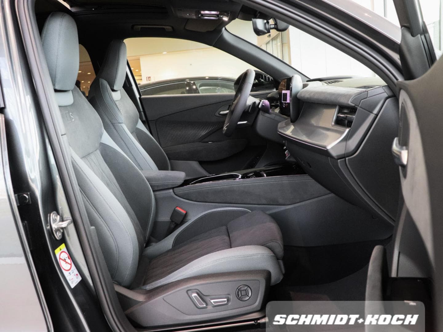 Bild über Audi Q3 SUV TFSI quattro 195 kW S tronic - für weitere Informationen kontaktieren Sie den Audi Partner