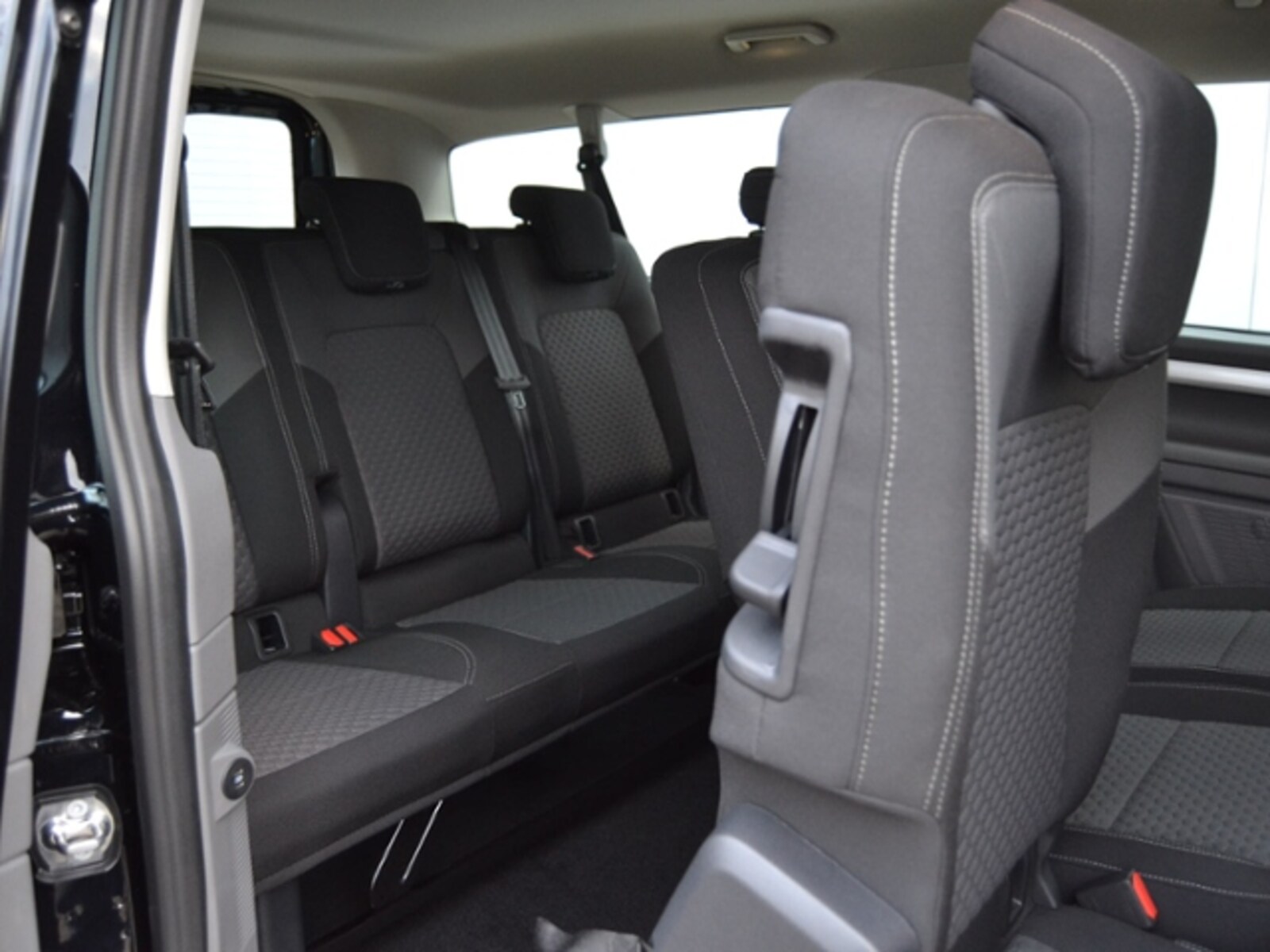 Volkswagen Caravelle langer Radstand – Bild 10