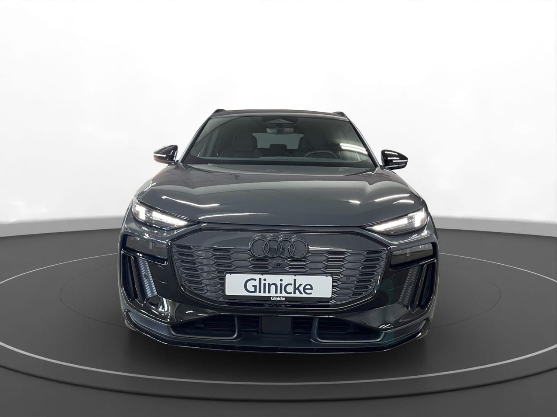 Audi Q6 SUV e-tron