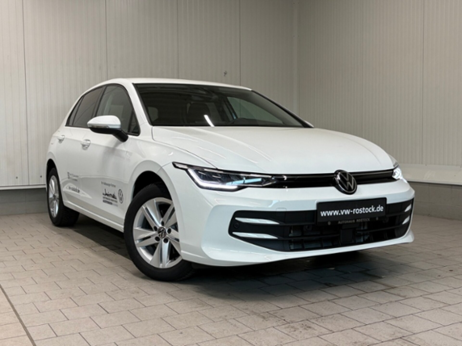 Volkswagen Golf Life