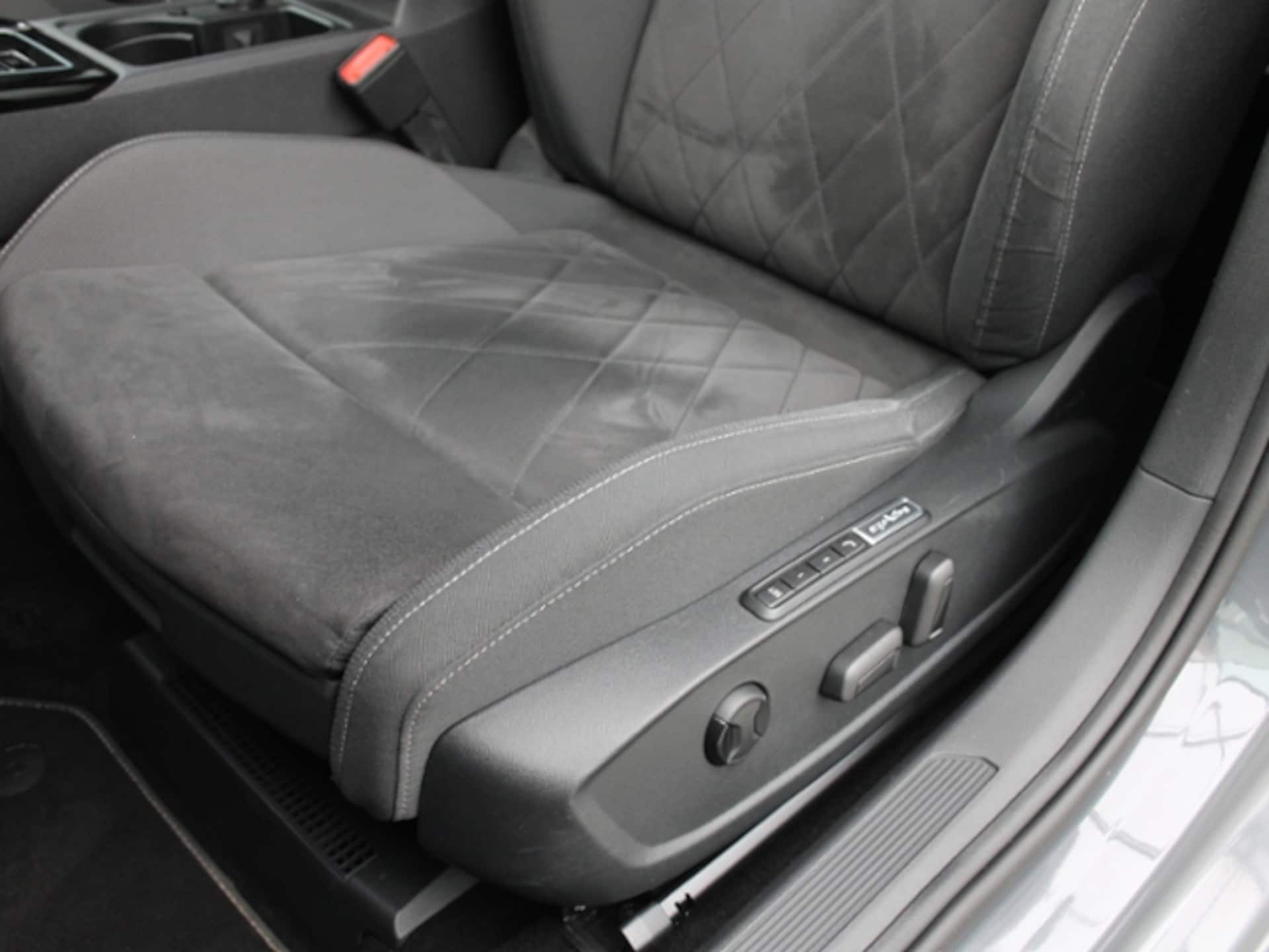 Volkswagen Golf Variant Style