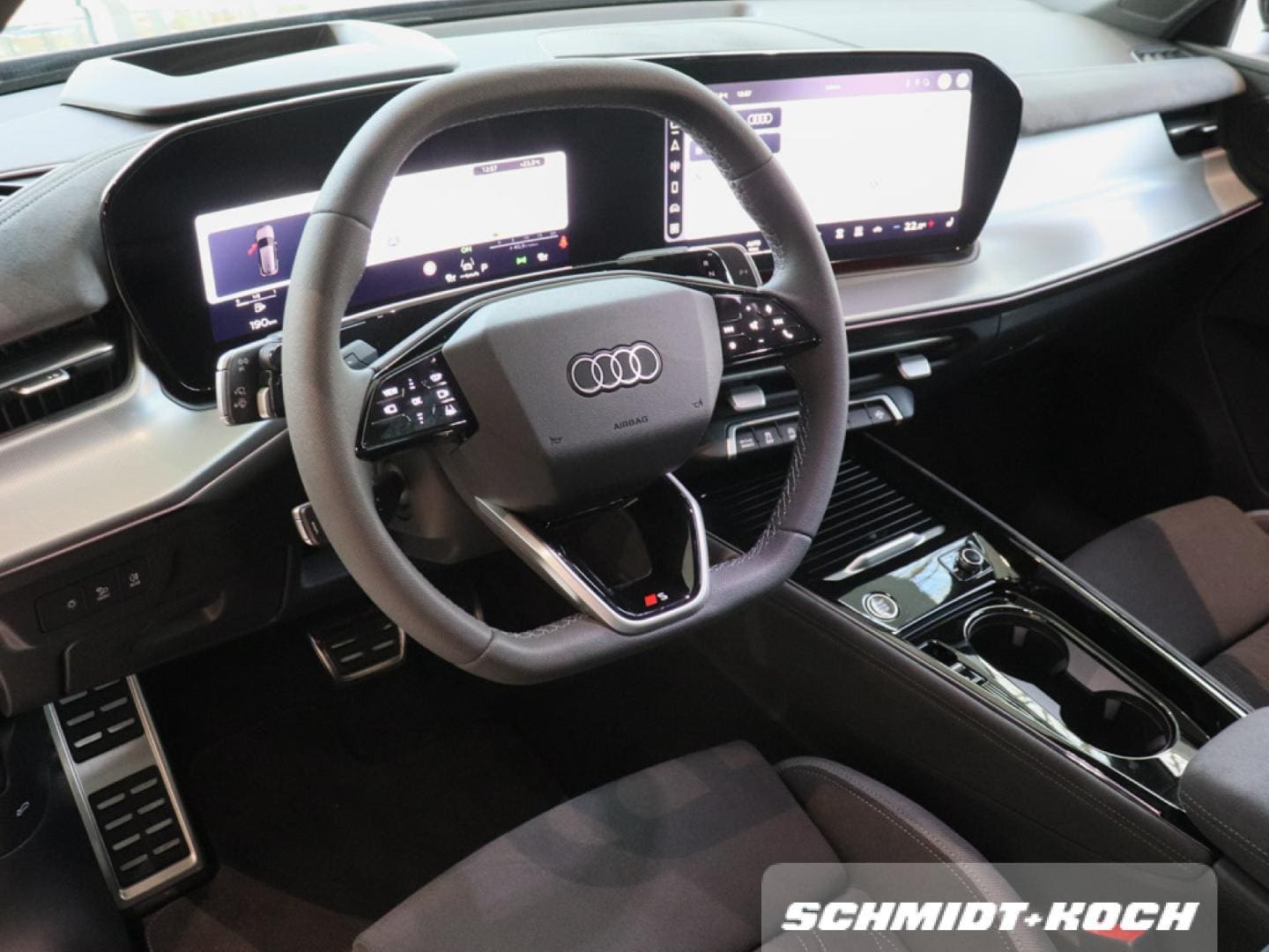 Bild über Audi Q3 SUV TFSI quattro 195 kW S tronic - für weitere Informationen kontaktieren Sie den Audi Partner