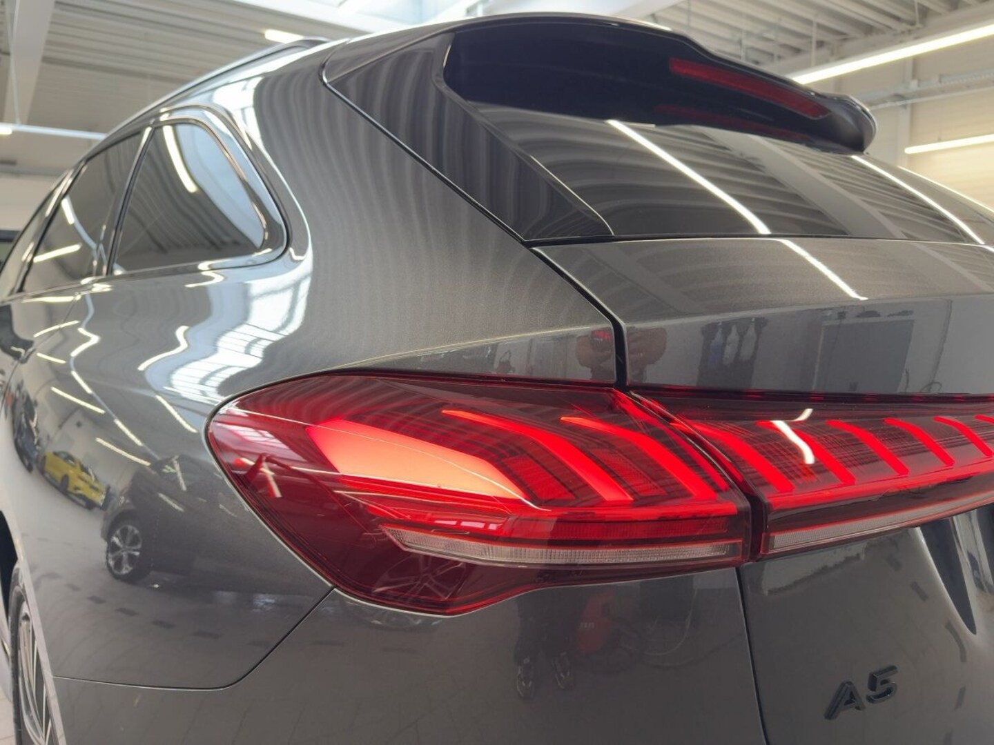 Bild über Audi A5 Avant edition one TDI quattro 150 kW S tronic - für weitere Informationen kontaktieren Sie den Audi Partner