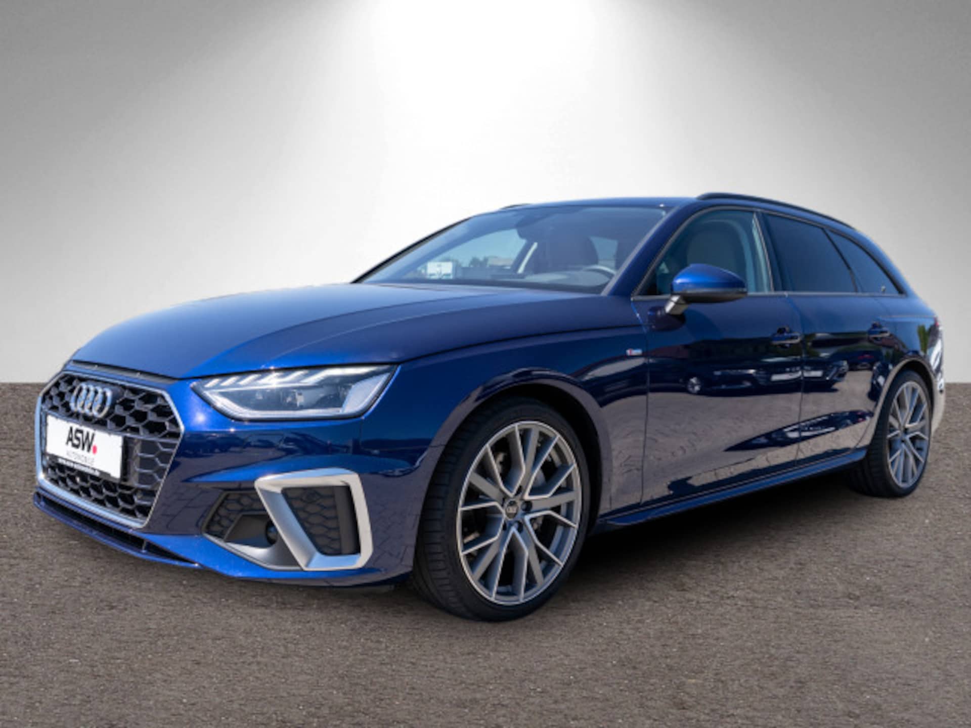 Audi A4 Avant S line