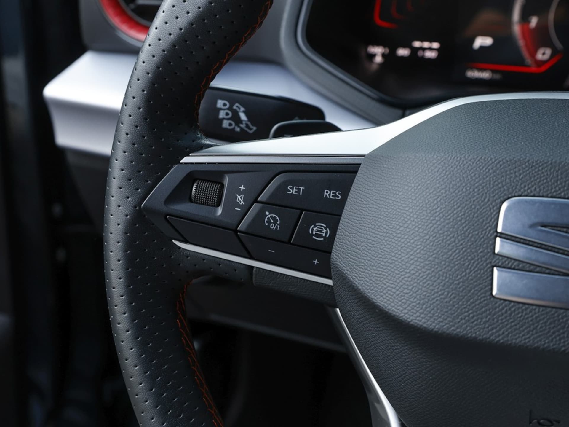SEAT Arona FR